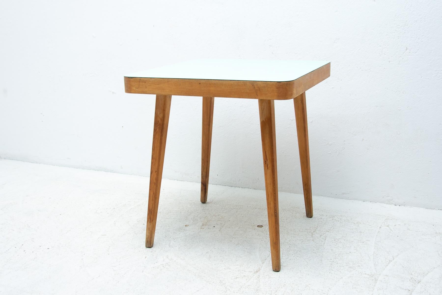 Mid Century Small Side Table, 1960´s, Czechoslovakia For Sale 9