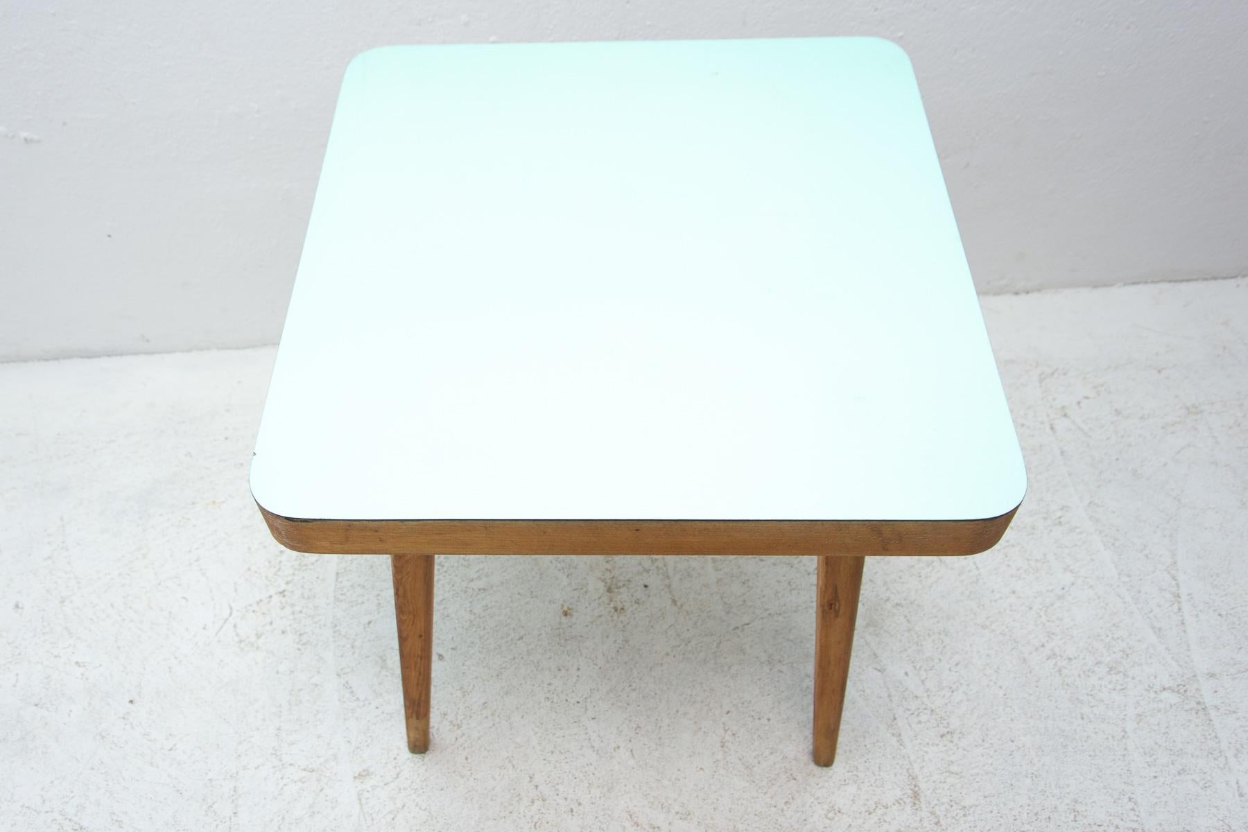 Mid Century Small Side Table, 1960´s, Czechoslovakia For Sale 2