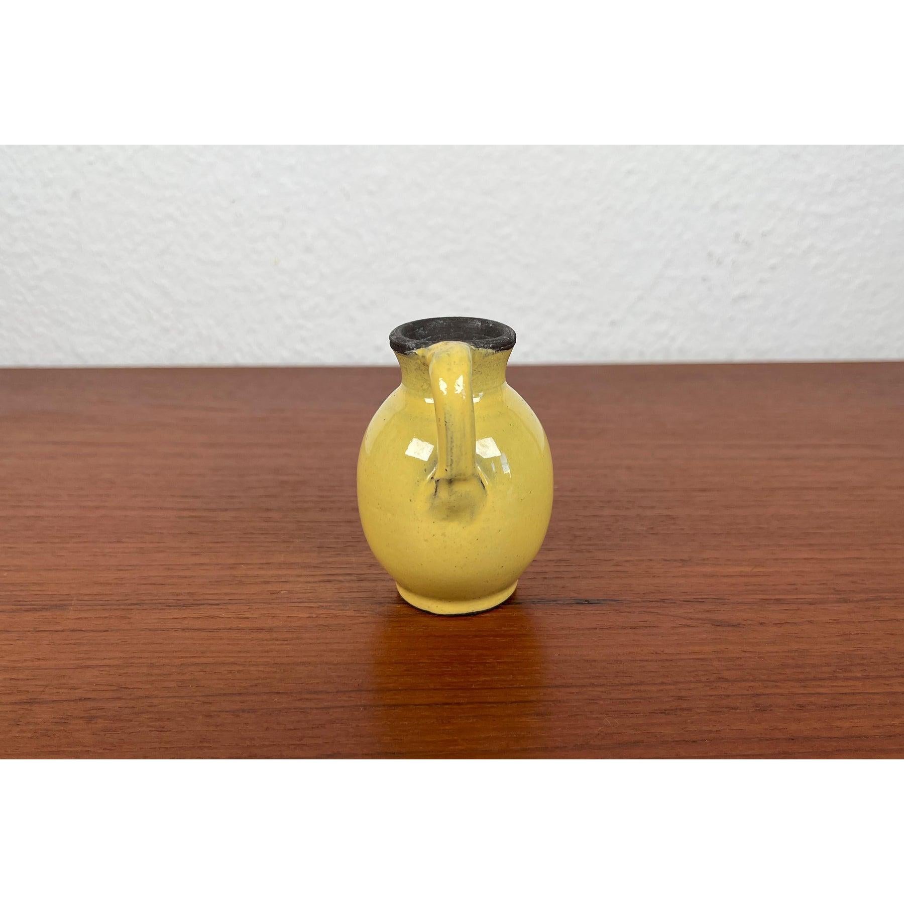 Vaso a caraffa in Studio Pottery di metà secolo di BKW Böttger Keramik Wandsbek In condizioni ottime in vendita a Hamburg, DE