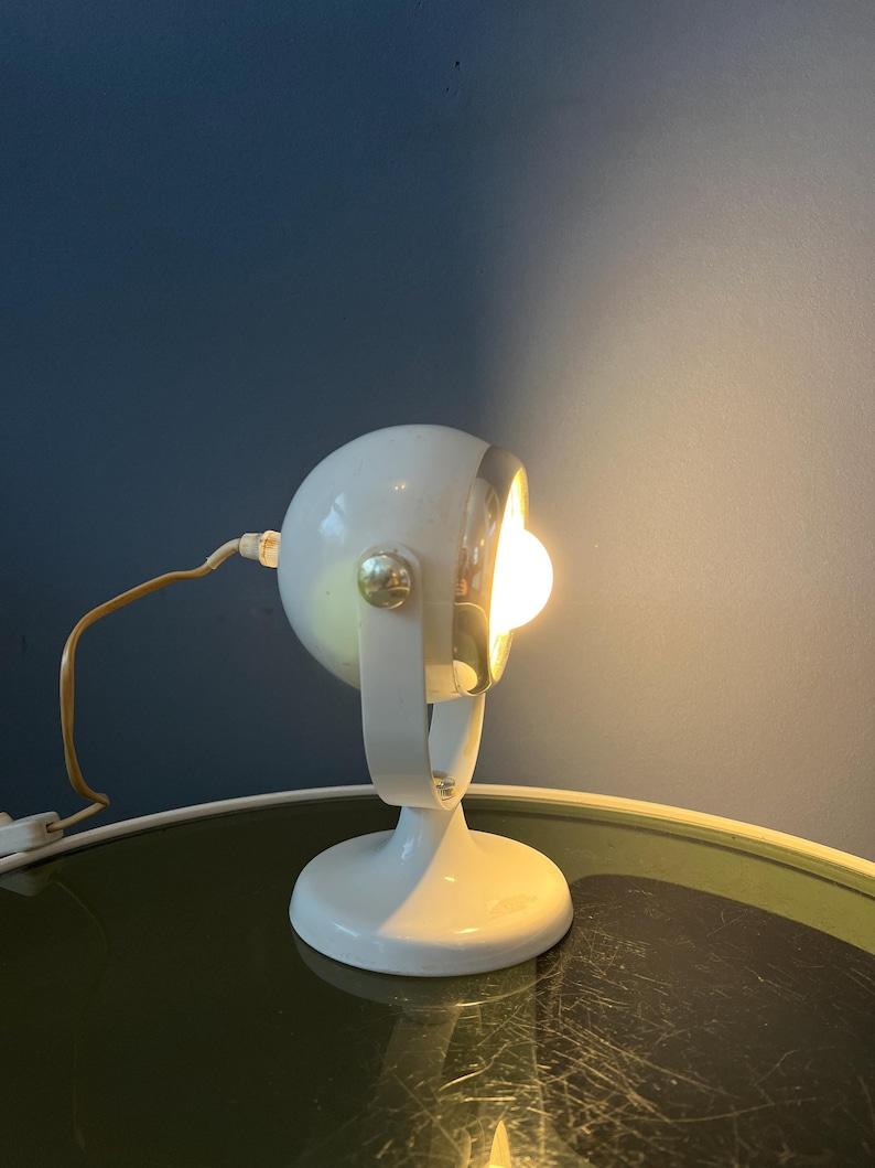 Ère spatiale Petite lampe de bureau blanche de l'ère spatiale, années 1970 en vente