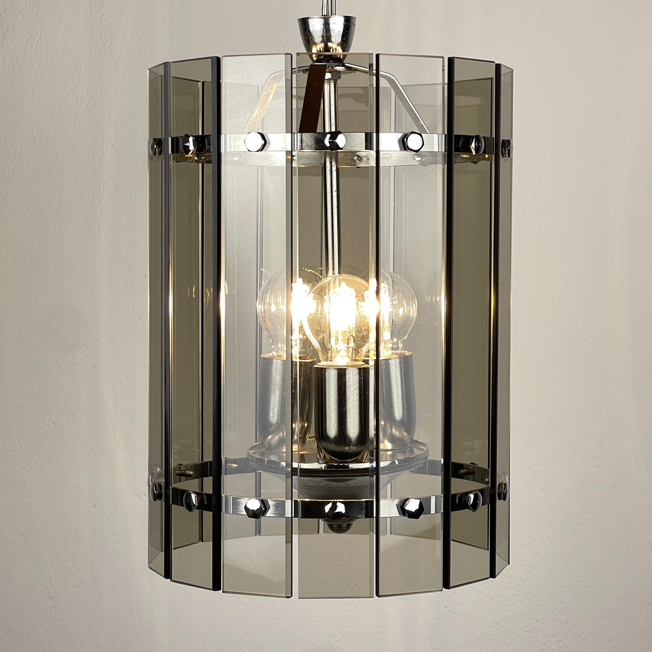 Mid-Century-Pendelleuchte aus Rauchglas von Veca, Italien 1970er Jahre im Zustand „Gut“ im Angebot in Miklavž Pri Taboru, SI