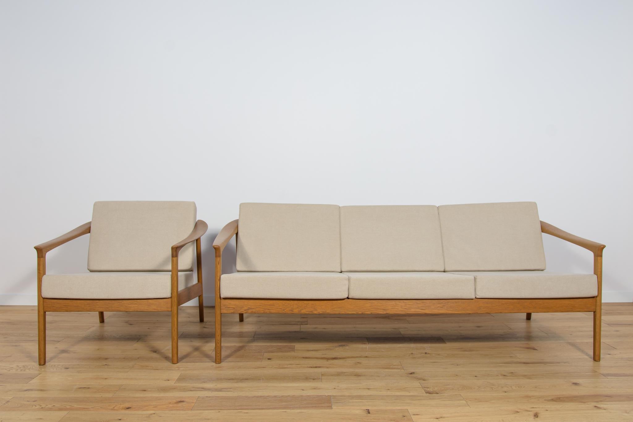 Mid-Century Modern Mid Century Sofa and Armchair Monterey /5-161 by Folke Ohlsson for Bodafors. For Sale
