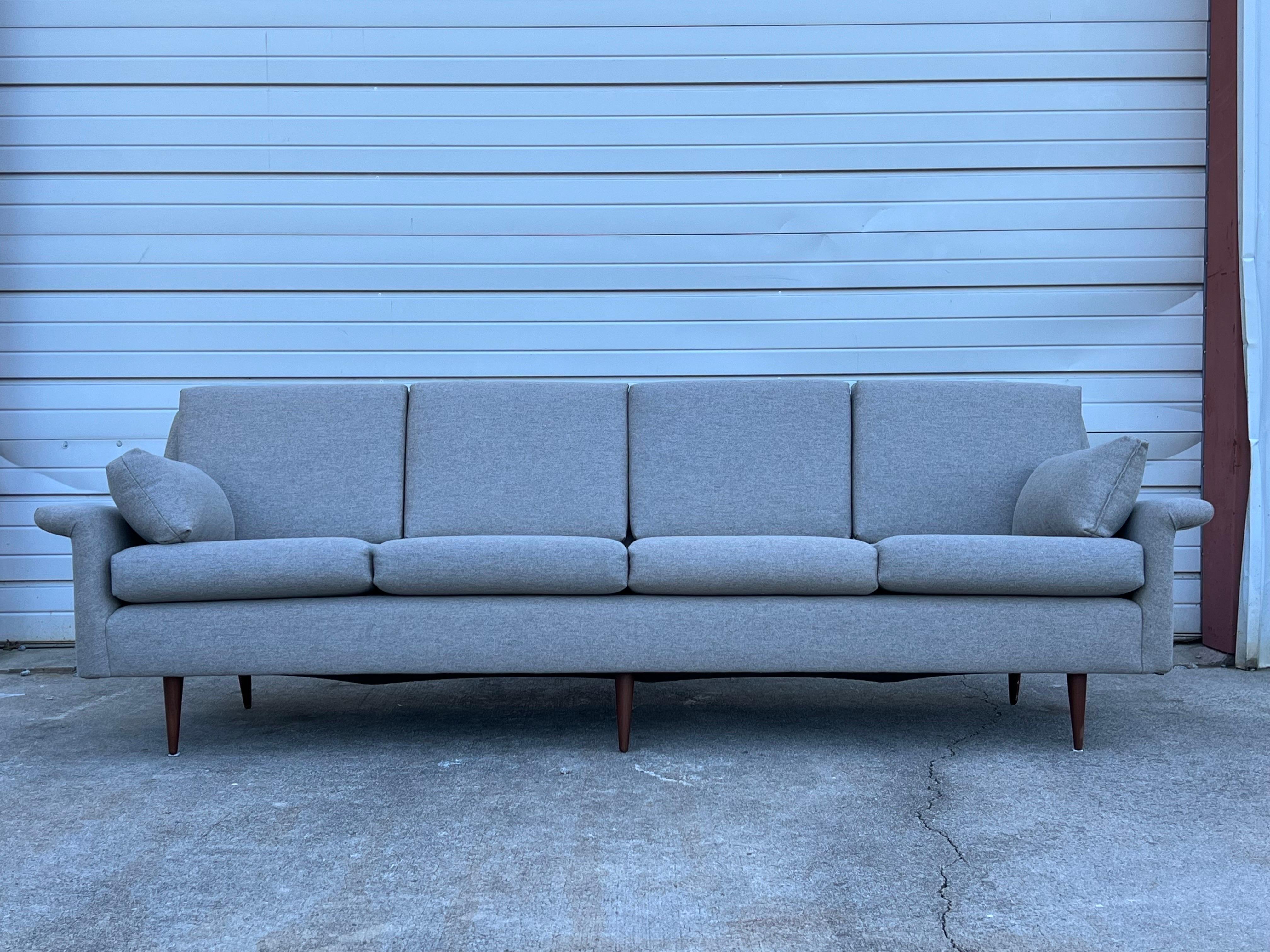 Mid-Century Sofa Attributed to Milo Baughman for Thayer Coggin 4