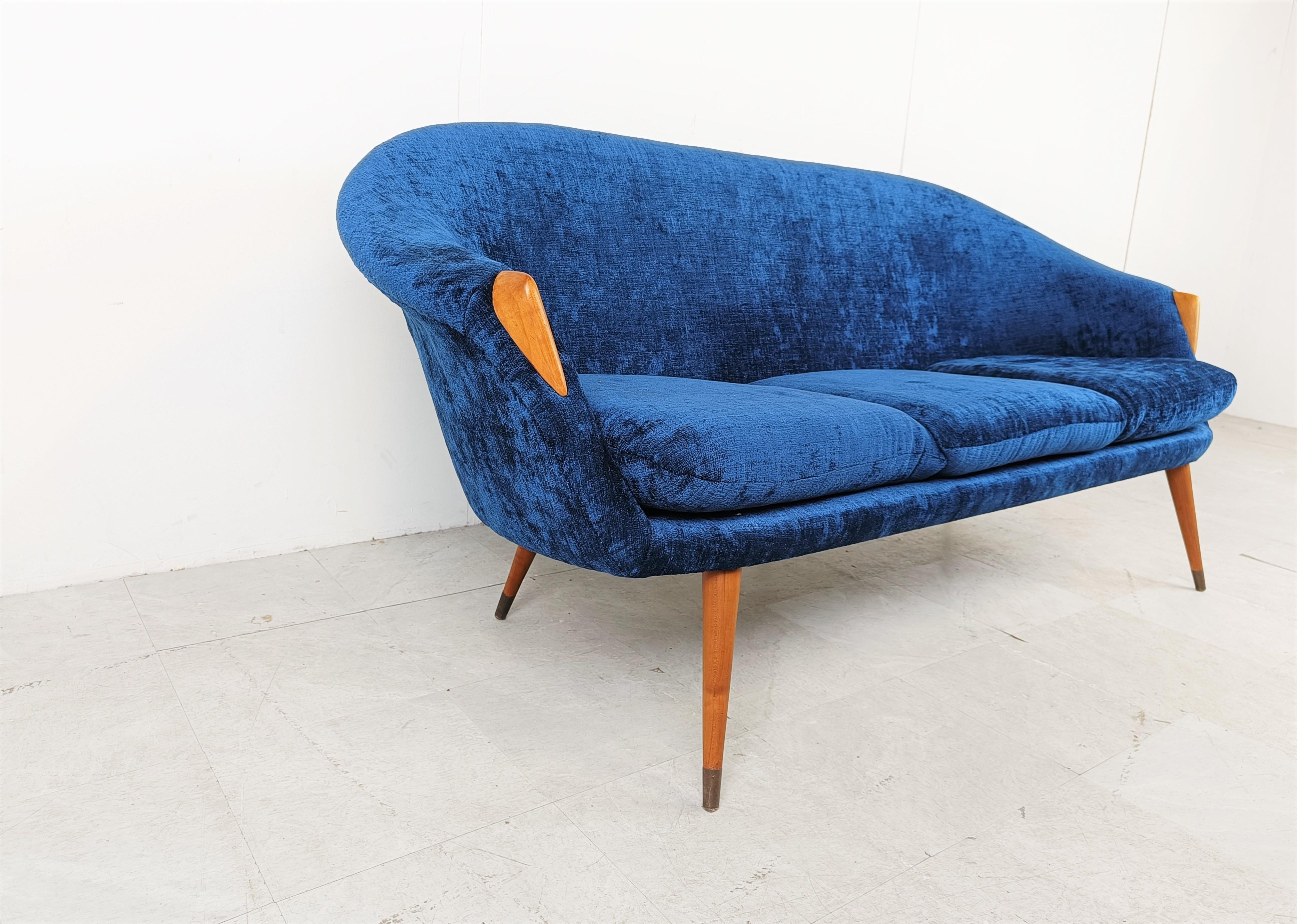 Mid-Century-Sofa, Nanna Ditzel zugeschrieben, 1950er-Jahre (Mitte des 20. Jahrhunderts) im Angebot