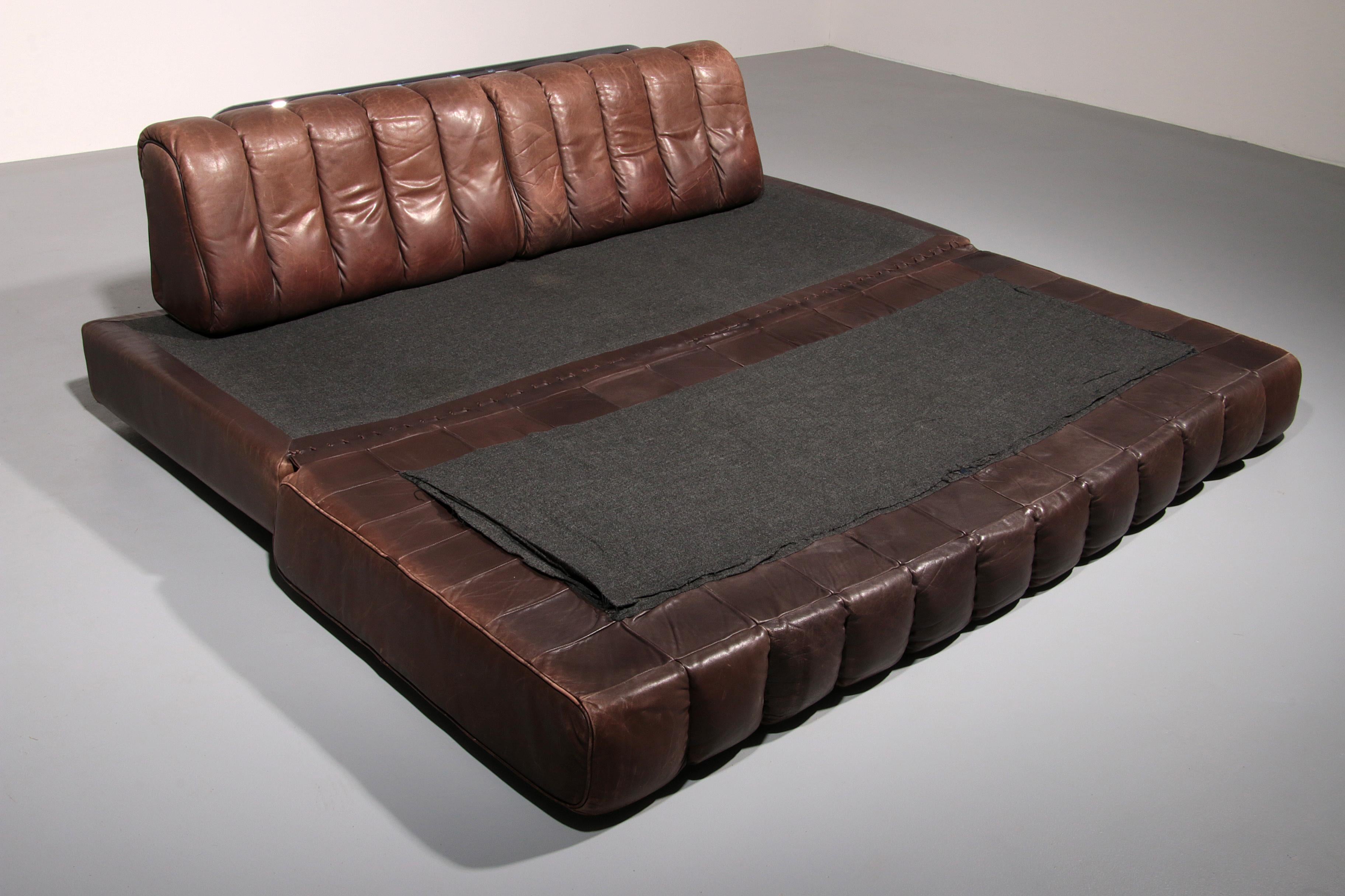 Mid century Sofa bed Ds 85 from De Sede Switzerland 1960s For Sale 7