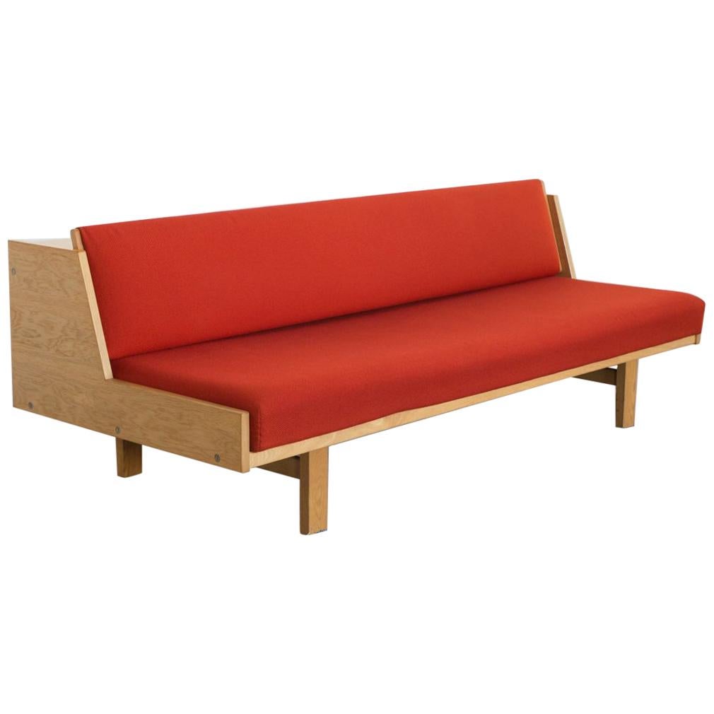 Mid-Century Sofa Bed GE-258 in Oak and Red Fabric by Hans Wegner for GETAMA