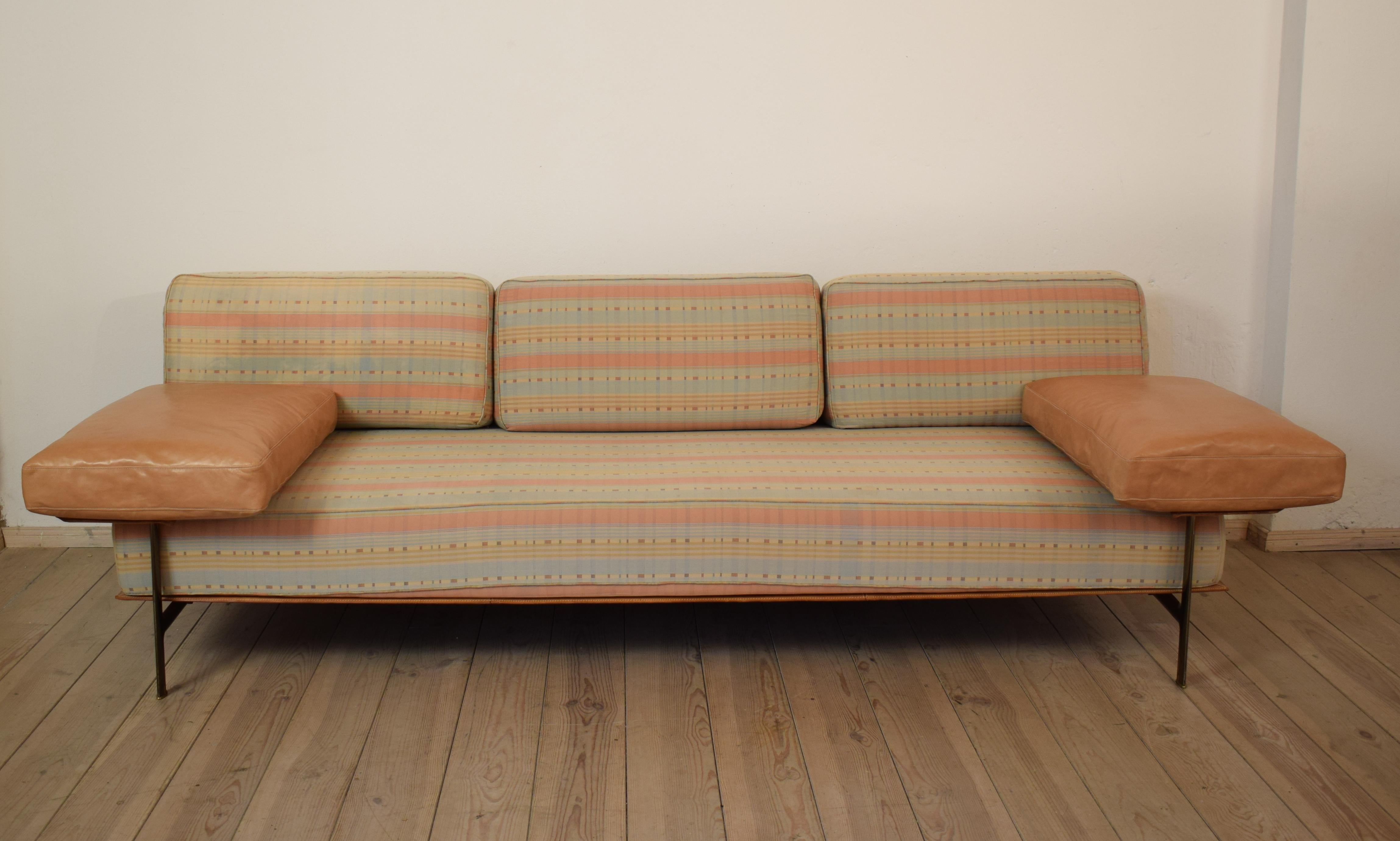 This beautiful Sofa was designed by Antonio Citterio and Paolo Nava for B&B Italia, Italy in 1979.
It is called 