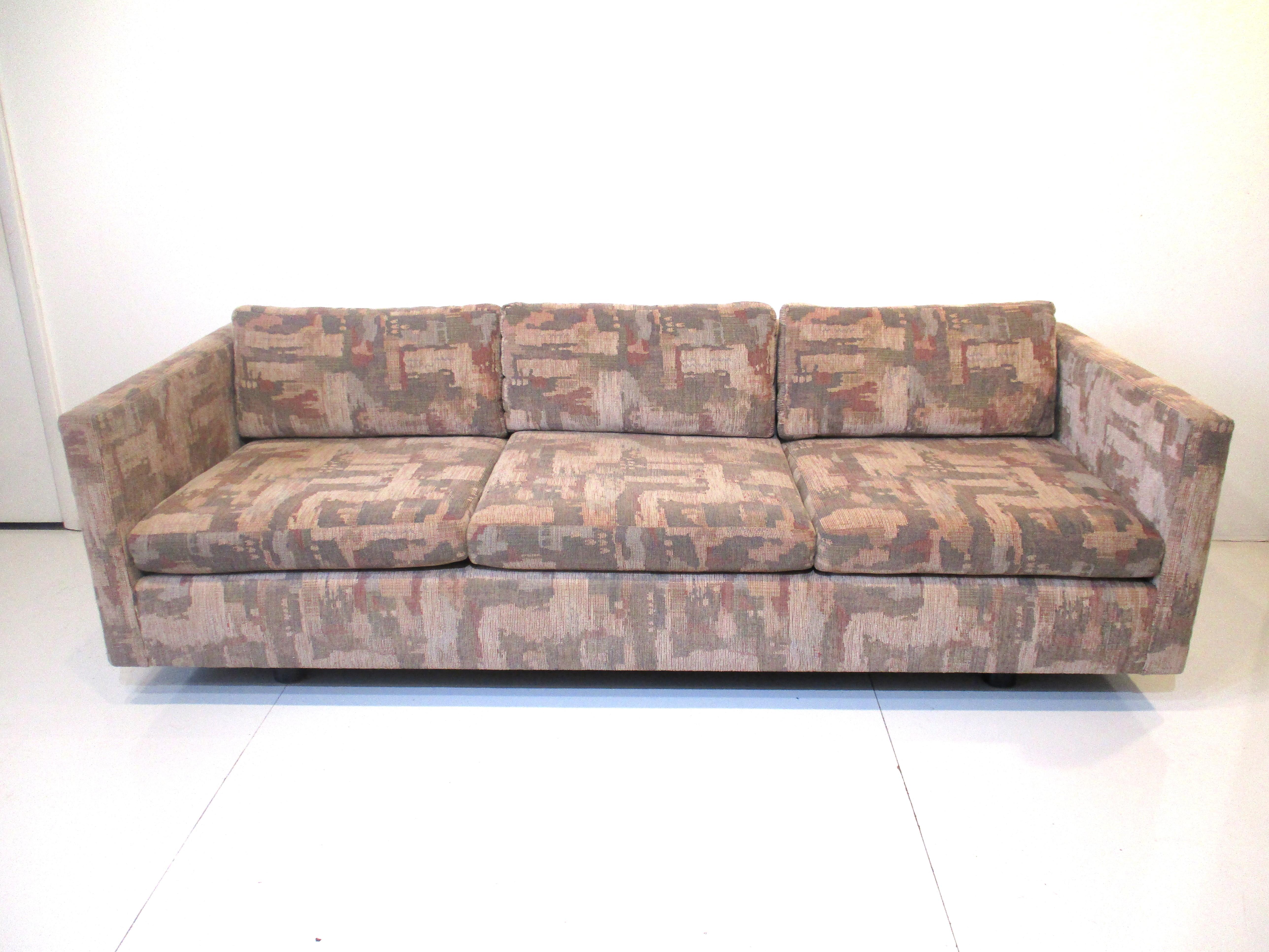 Mid-Century Sofa by Harvey Probber For Sale 1