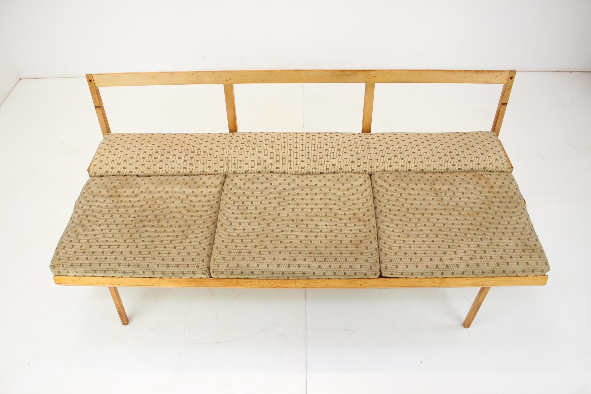 Canapé/lit de repos du milieu du siècle, années 1960, Tchécoslovaquie 2