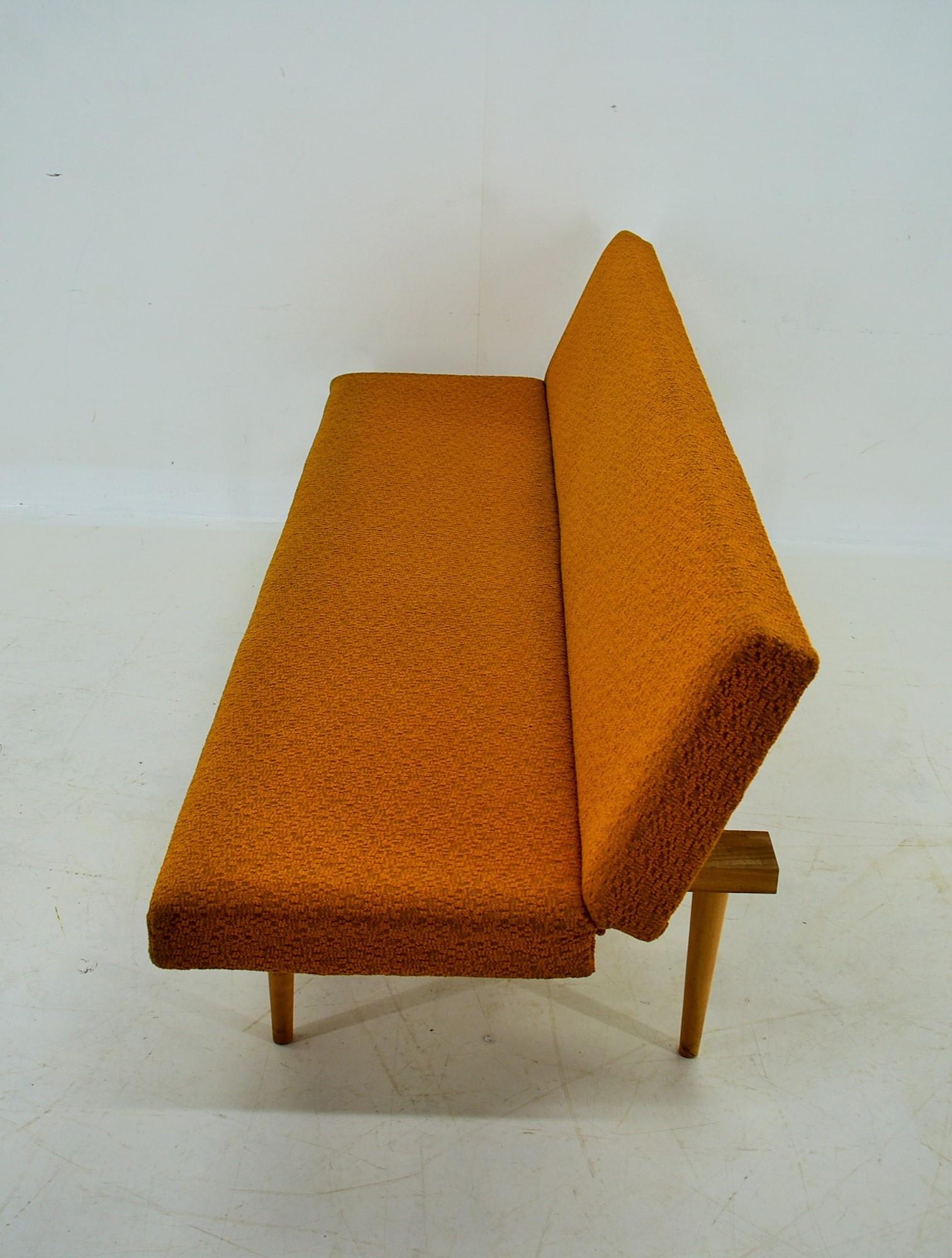 Midcentury Sofa / Daybed Designed by Miroslav Navratil, 1960s For Sale 3