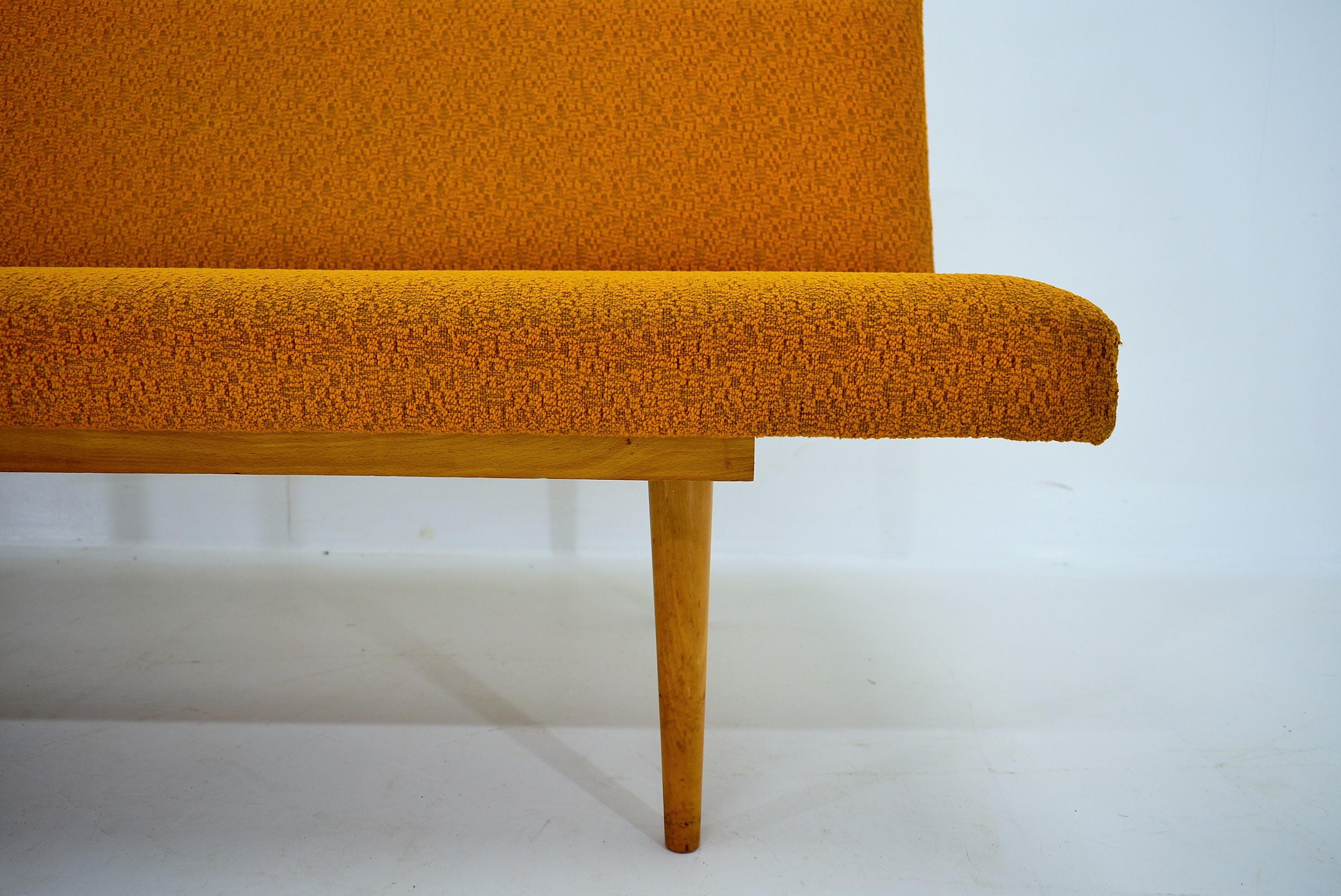 Midcentury Sofa / Daybed Designed by Miroslav Navratil, 1960s For Sale 11
