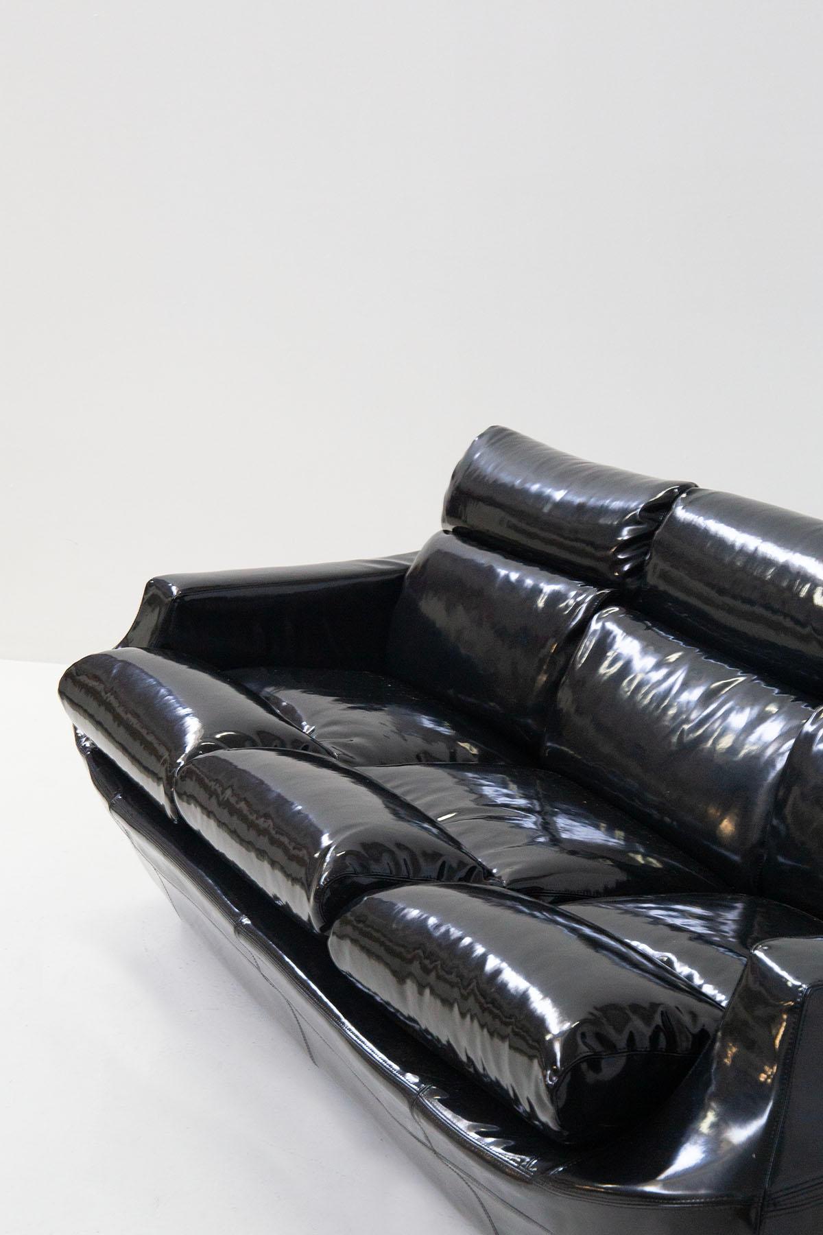 Mid-Century Sofa in black latex by Stasis Salotti In Good Condition In Milano, IT