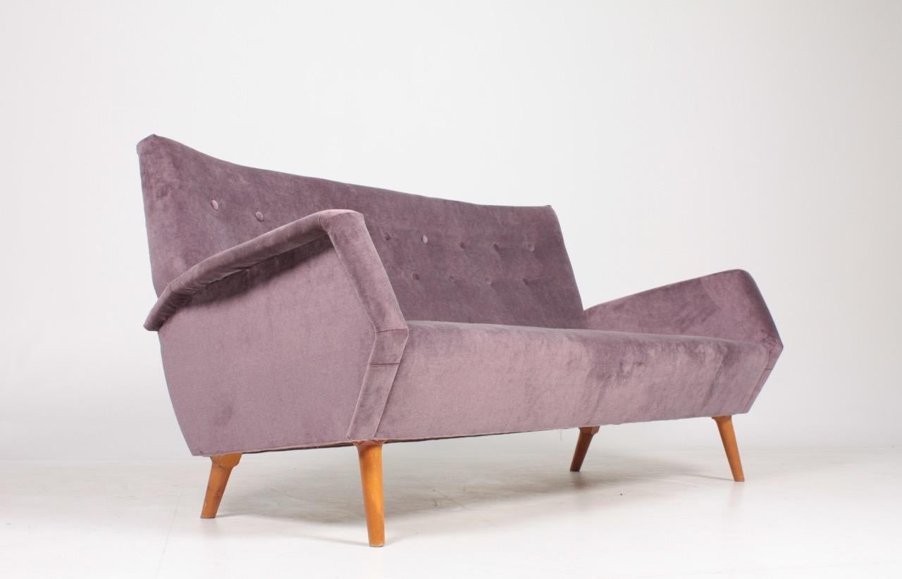 Mid-20th Century Midcentury Sofa in French Velvet by Gio Ponti, Italy, Modern Design, 1950s