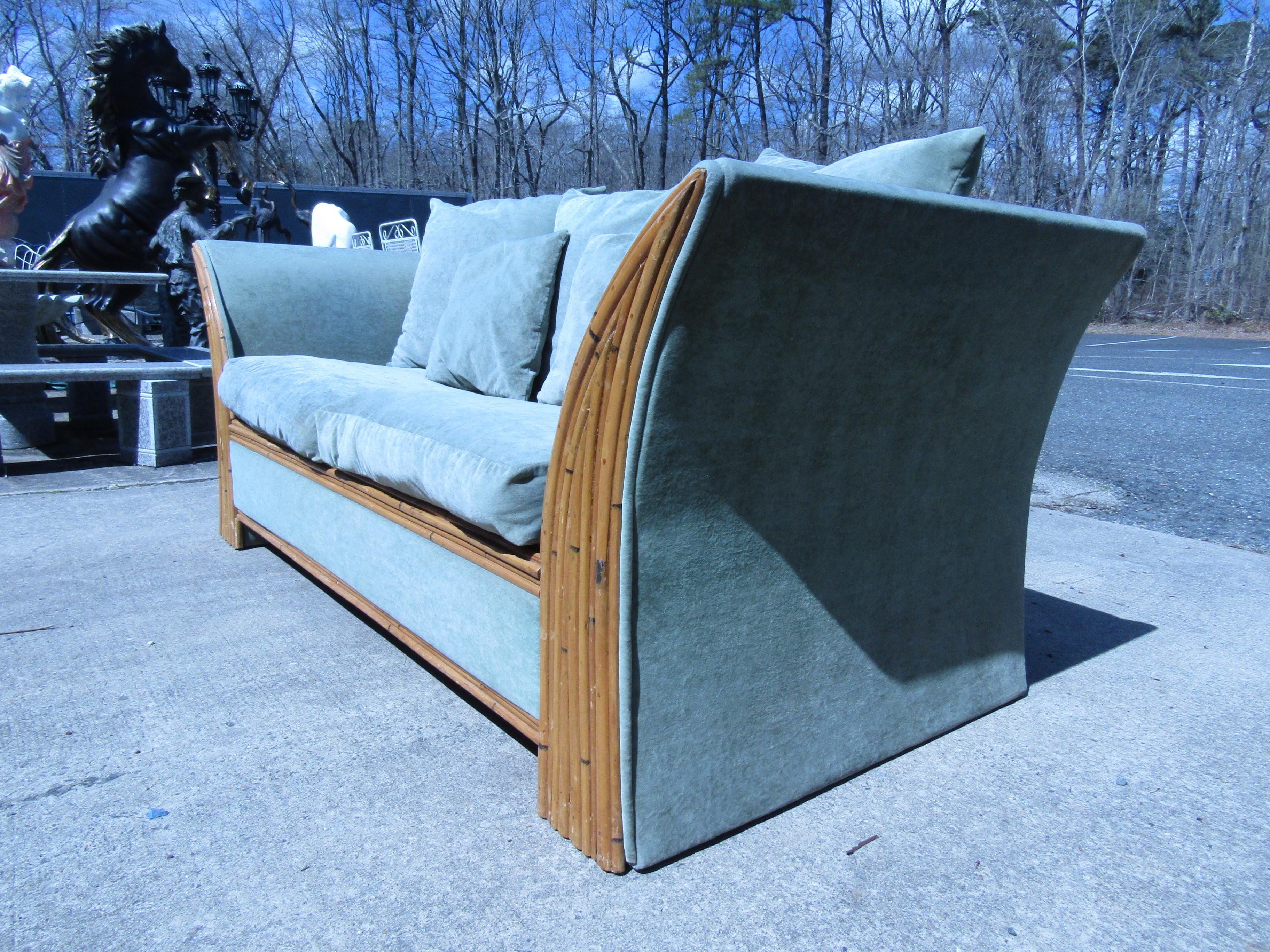 Mid-Century Modern Mid-Century Sofa in the Style of Adrian Pearsall