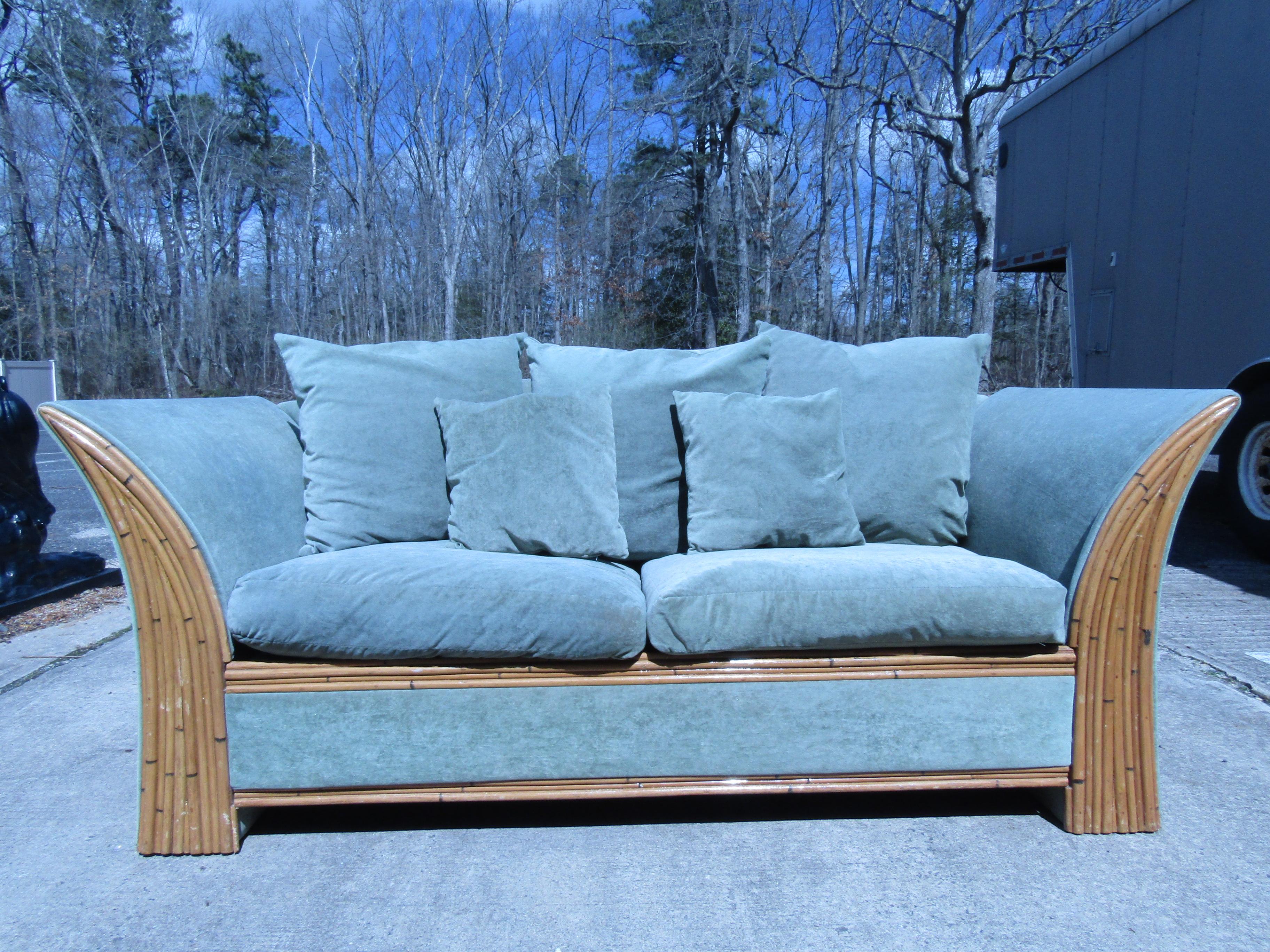 Mid-Century Sofa in the Style of Adrian Pearsall