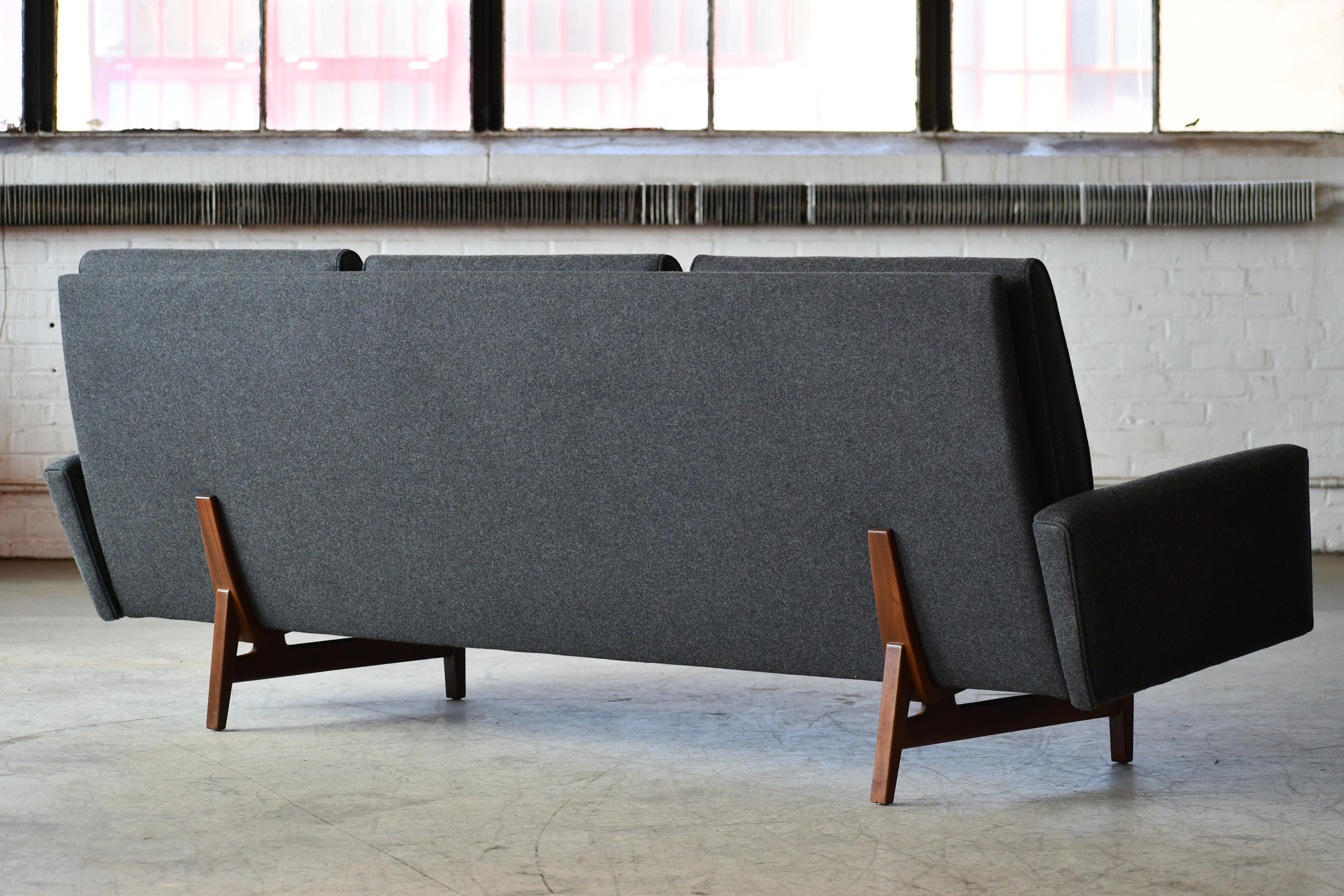 Mid-Century Sofa in Walnut by Jens Risom Newly Reupholstered in Charcoal Wool For Sale 4