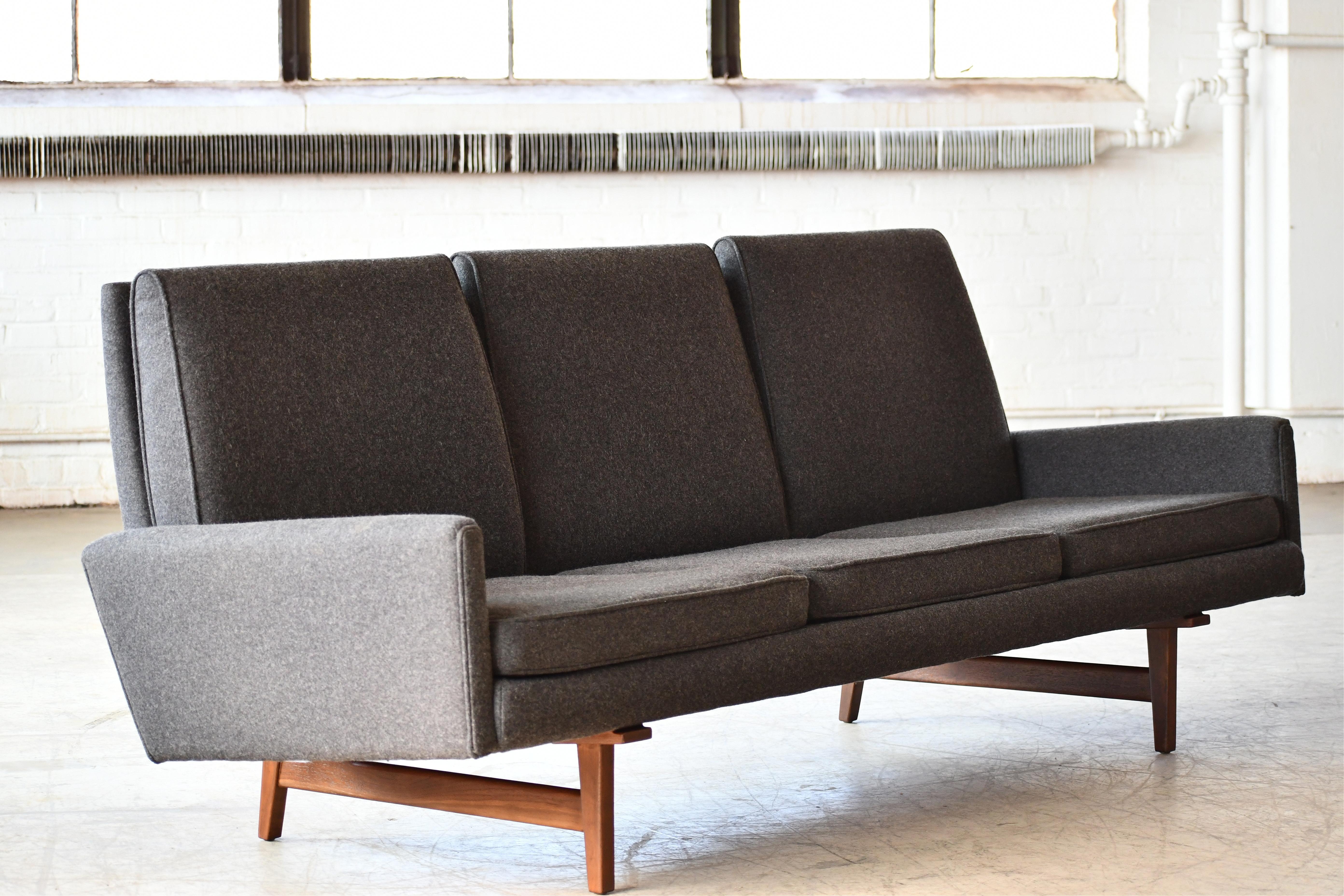 Mid-Century Sofa in Walnut by Jens Risom Newly Reupholstered in Charcoal Wool For Sale 6