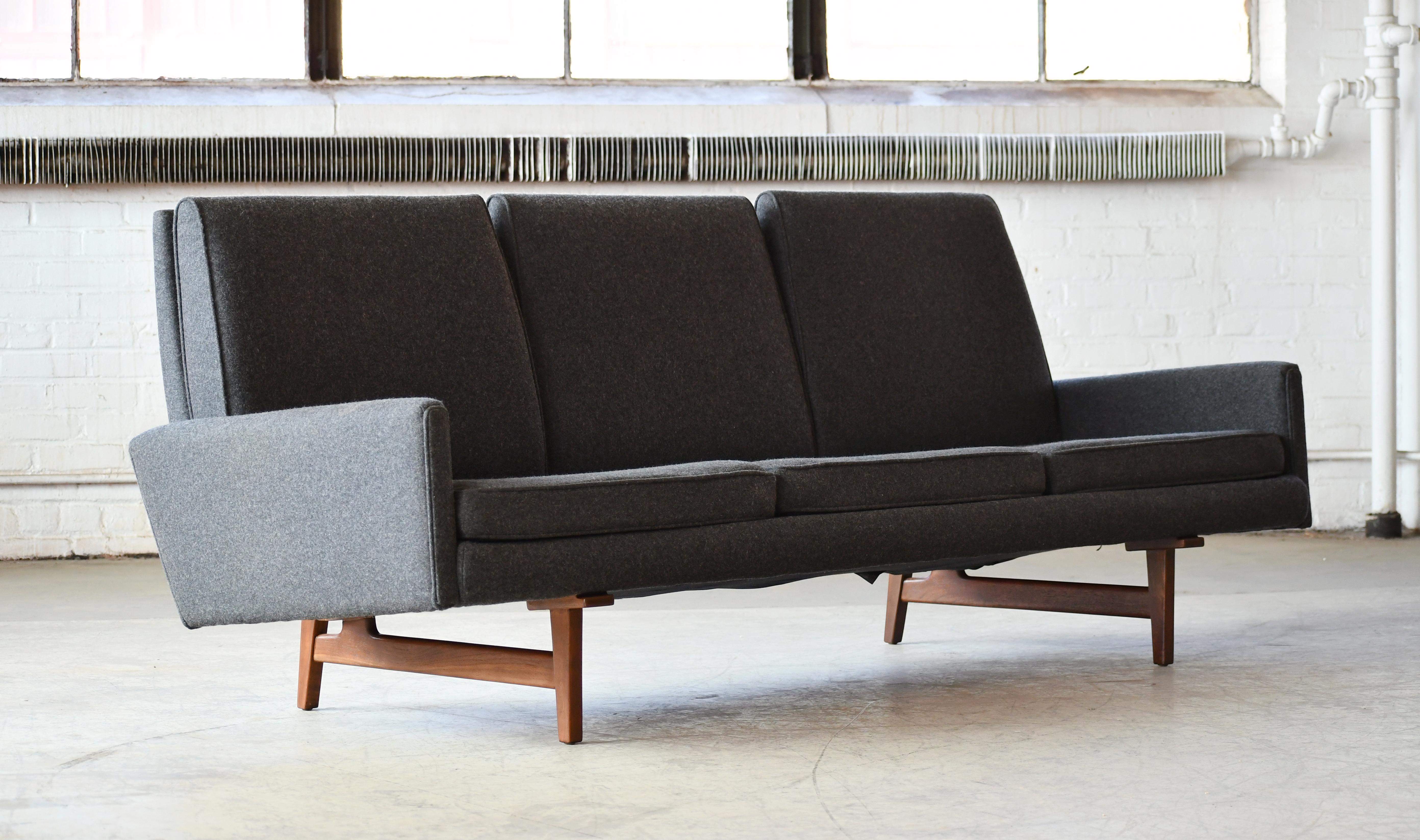 Mid-Century Modern Mid-Century Sofa in Walnut by Jens Risom Newly Reupholstered in Charcoal Wool For Sale