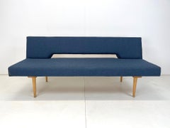 Mid-century Sofa or Day Bed by Miroslav Navrátil, Interier Praha, 1960's