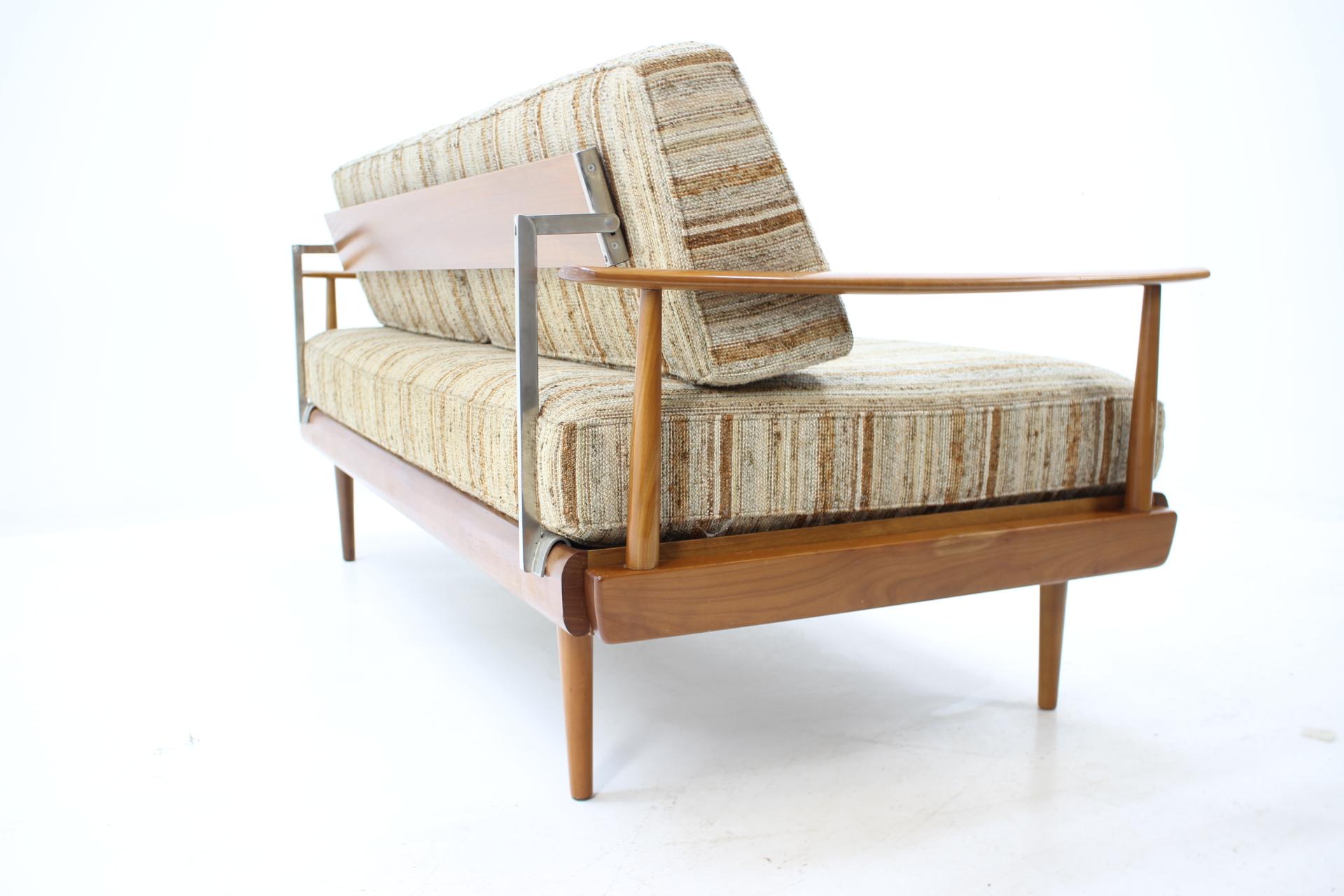 Midcentury Sofa or Daybed Designed by Wilhelm Knoll for Antimott, 1960s 5