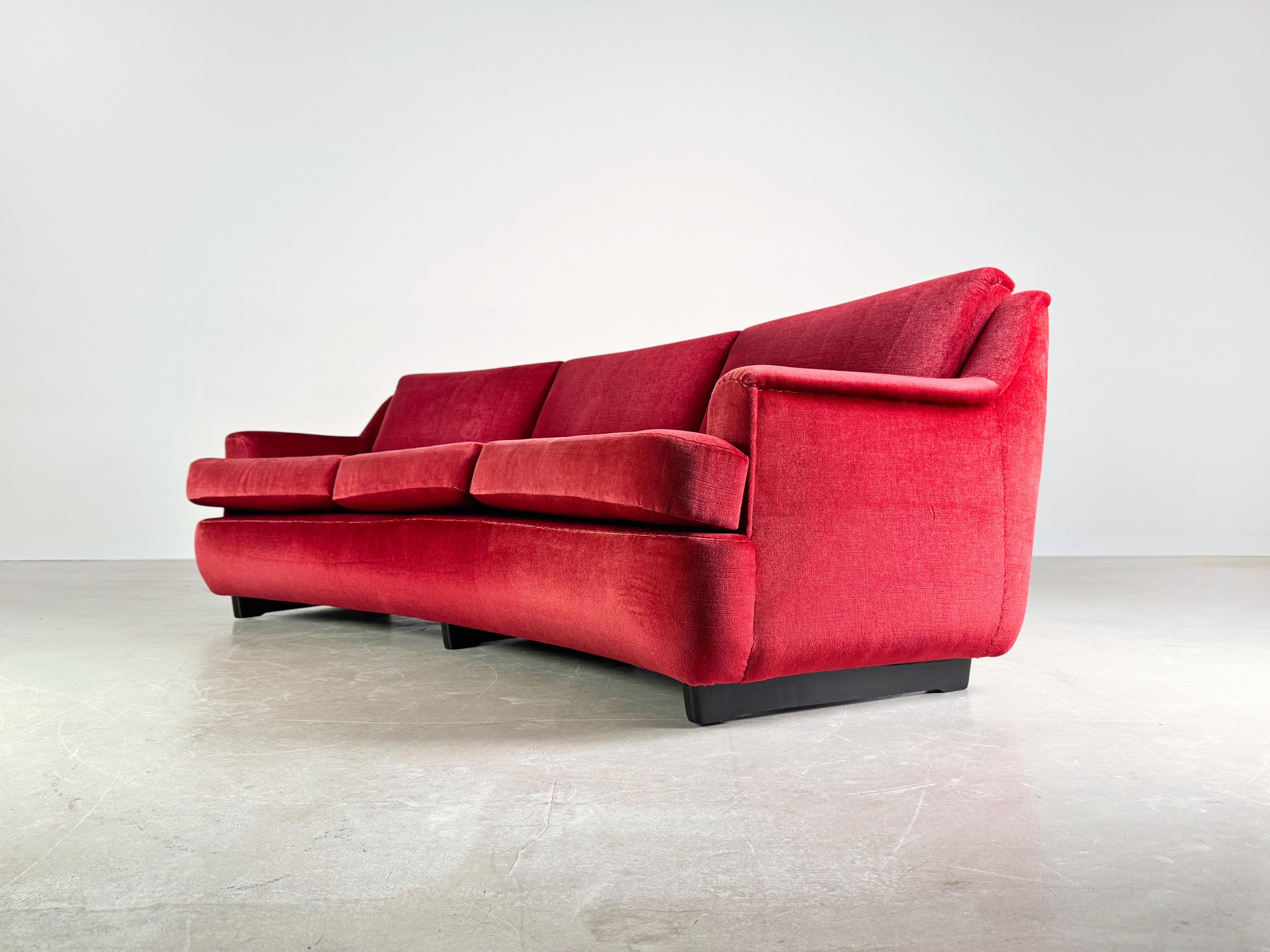 Mid Century Sofa Vintage Couch 1960er rot retro samt For Sale 5