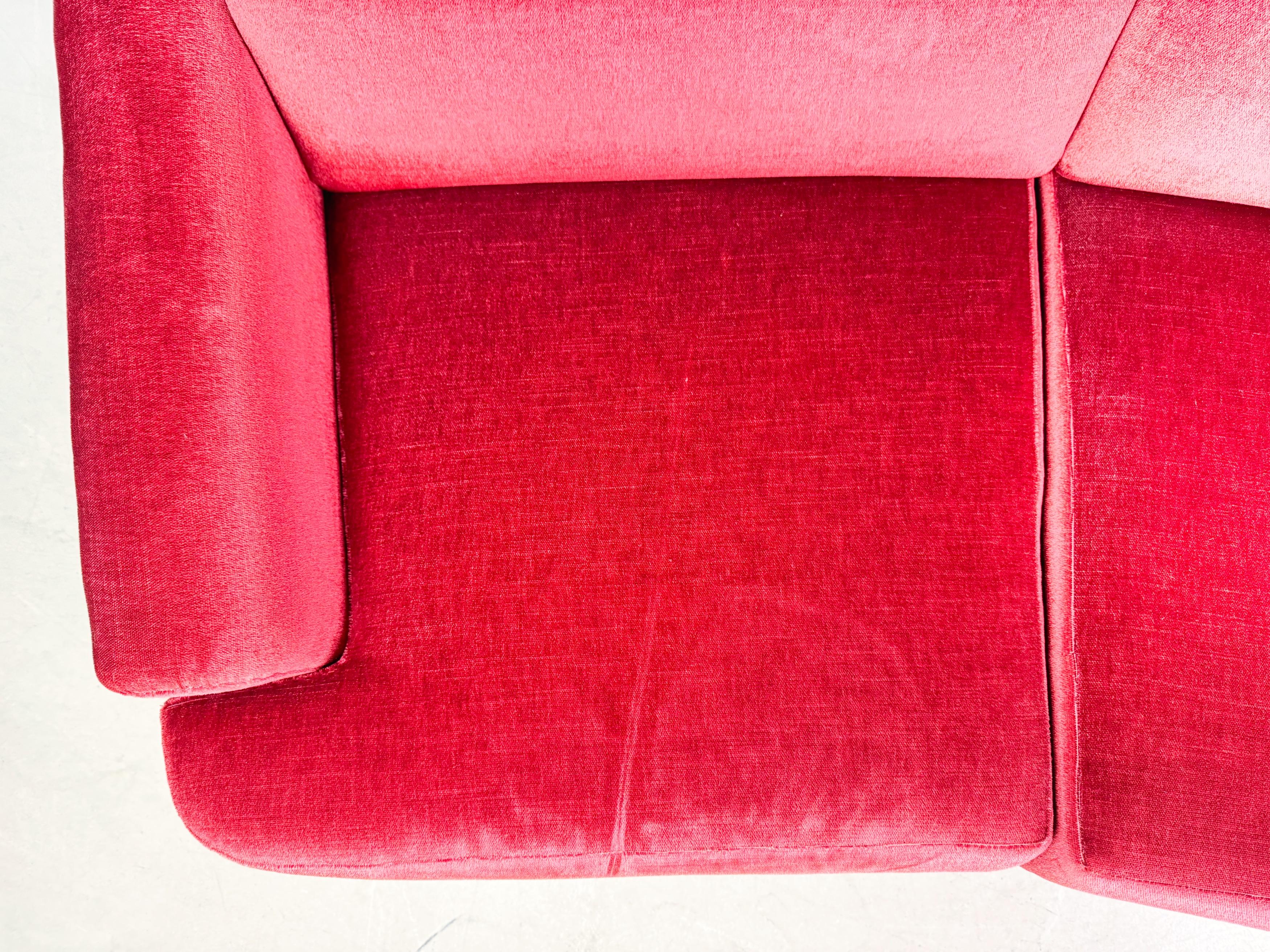 Mid Century Sofa Vintage Couch 1960er rot retro samt For Sale 1