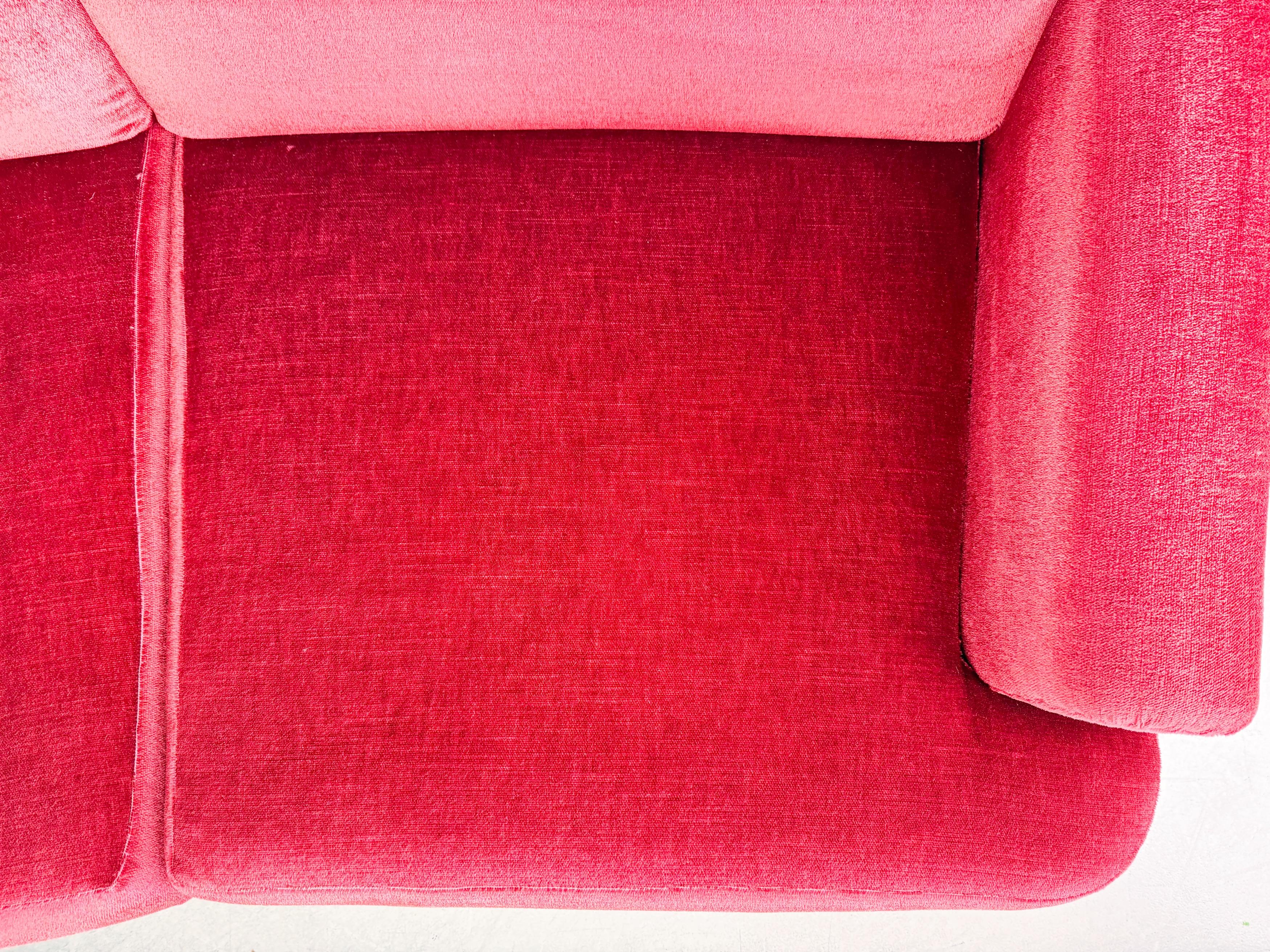 Mid Century Sofa Vintage Couch 1960er rot retro samt For Sale 3