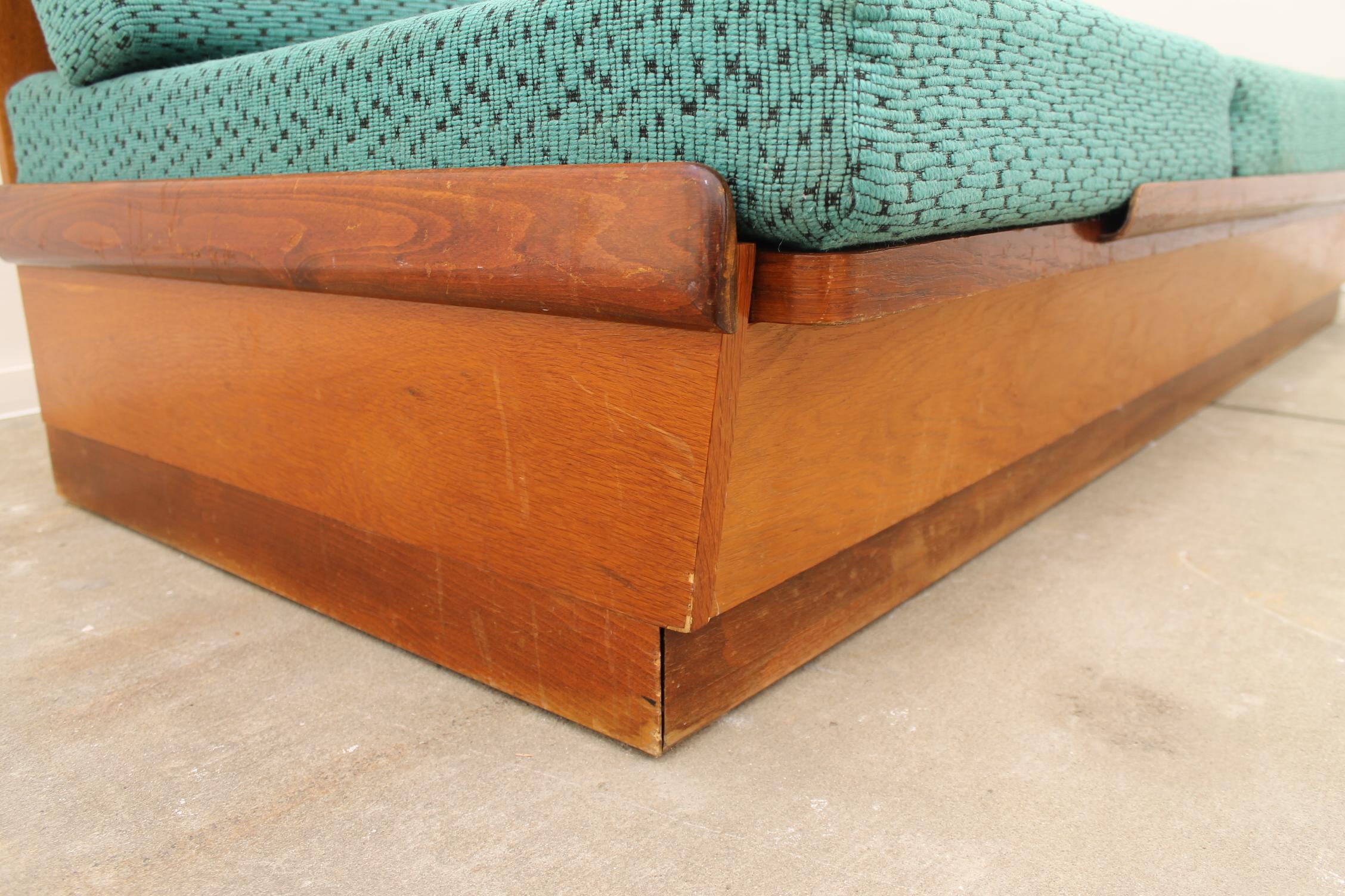 Midcentury Sofabed in Walnut by Jindrich Halabala for Up Zavody, 1950s 2