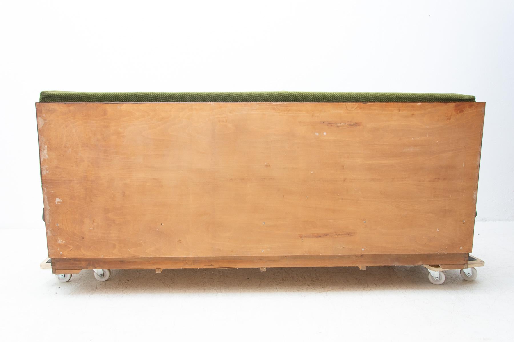 Mid Century Sofabed in Walnut by Jindrich Halabala for UP Zavody, 1950´s 8