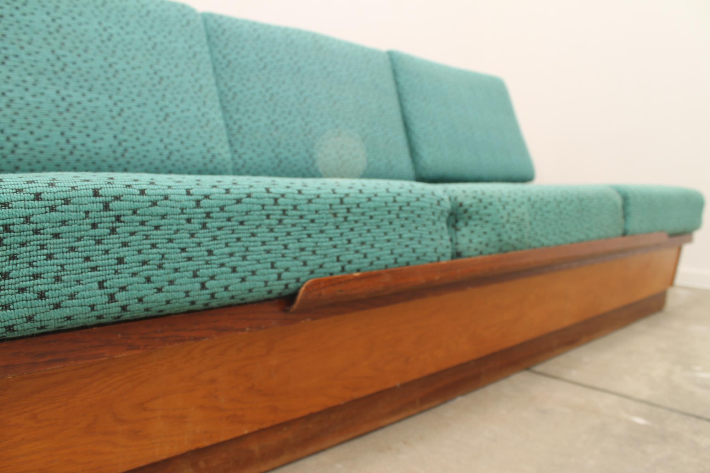 Czech Midcentury Sofabed in Walnut by Jindrich Halabala for Up Zavody, 1950s