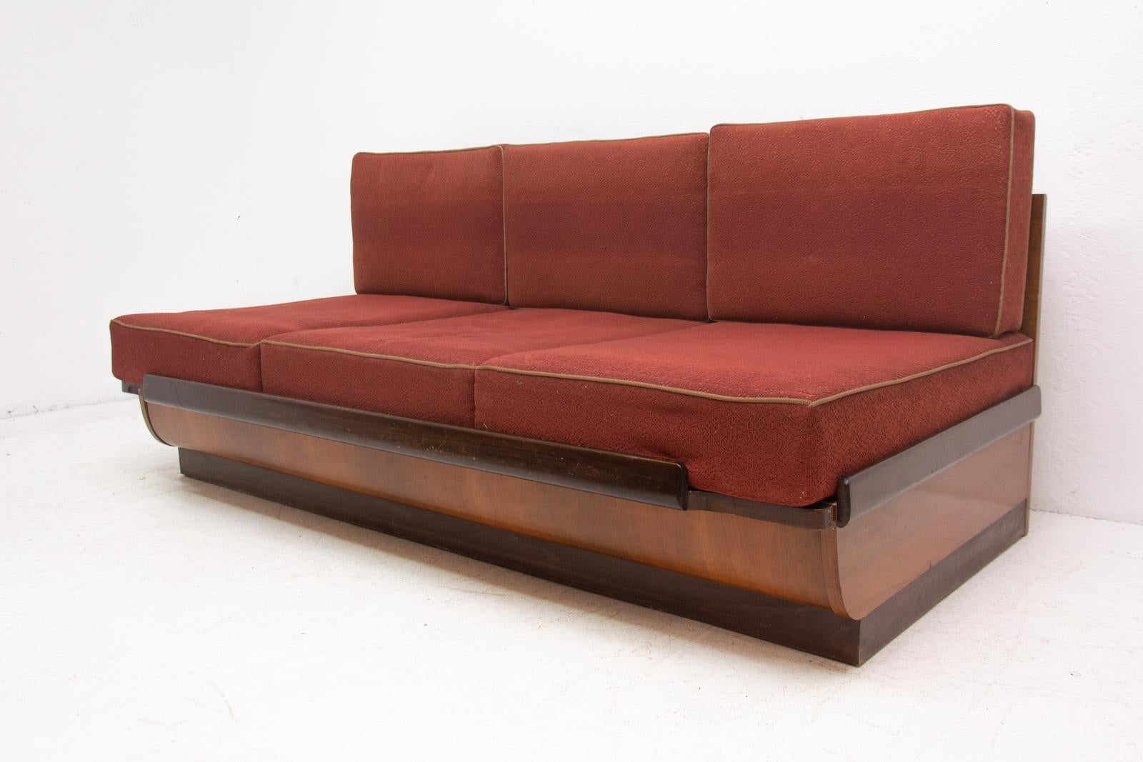 20th Century Midcentury Sofa Bed in Walnut by Jindřich Halabala for UP Zavody, 1950s