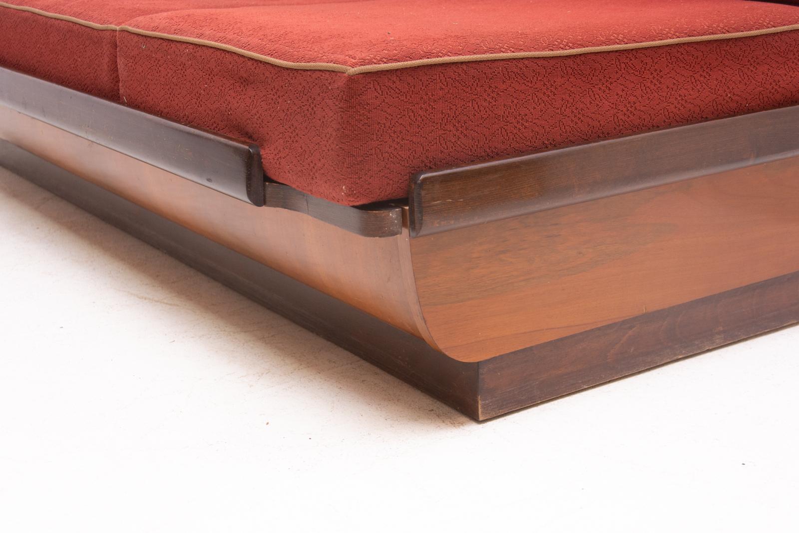 Midcentury Sofa Bed in Walnut by Jindřich Halabala for UP Zavody, 1950s 1