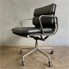 Soft Pad Chair aus der Mitte des Jahrhunderts von Eames für Herman Miller