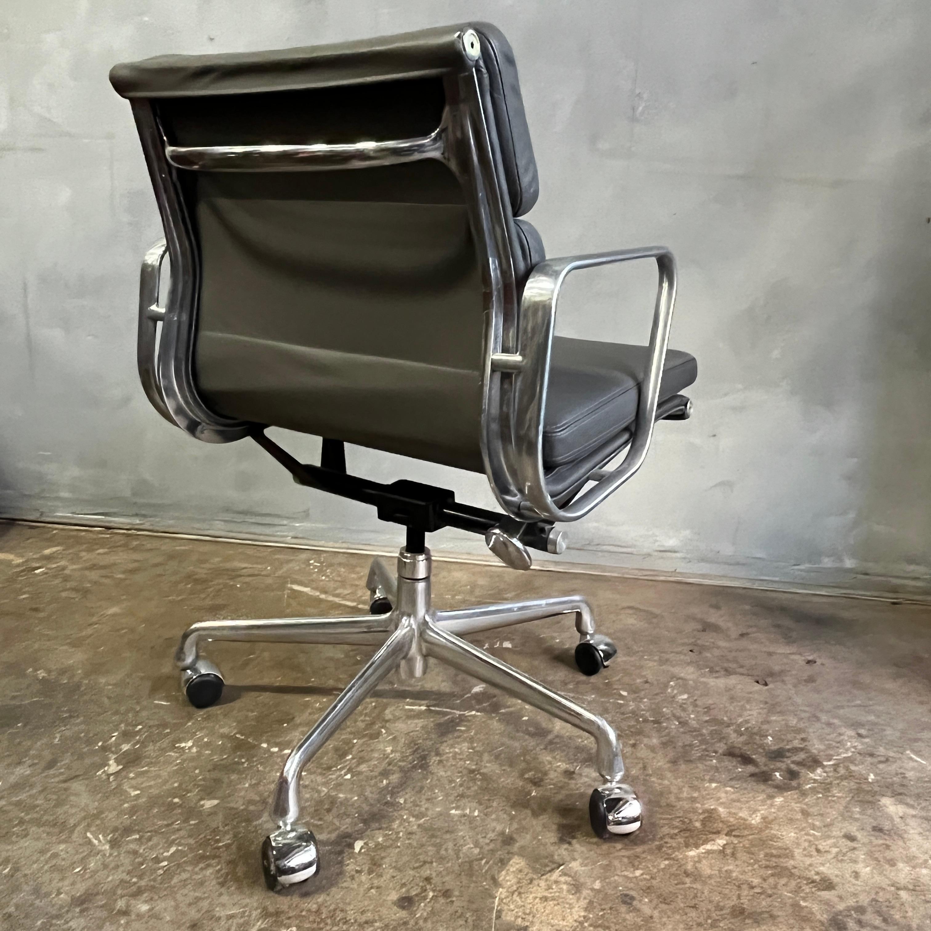Aluminum Mid-Century Soft Pad Chairs by Eames for Herman Miller