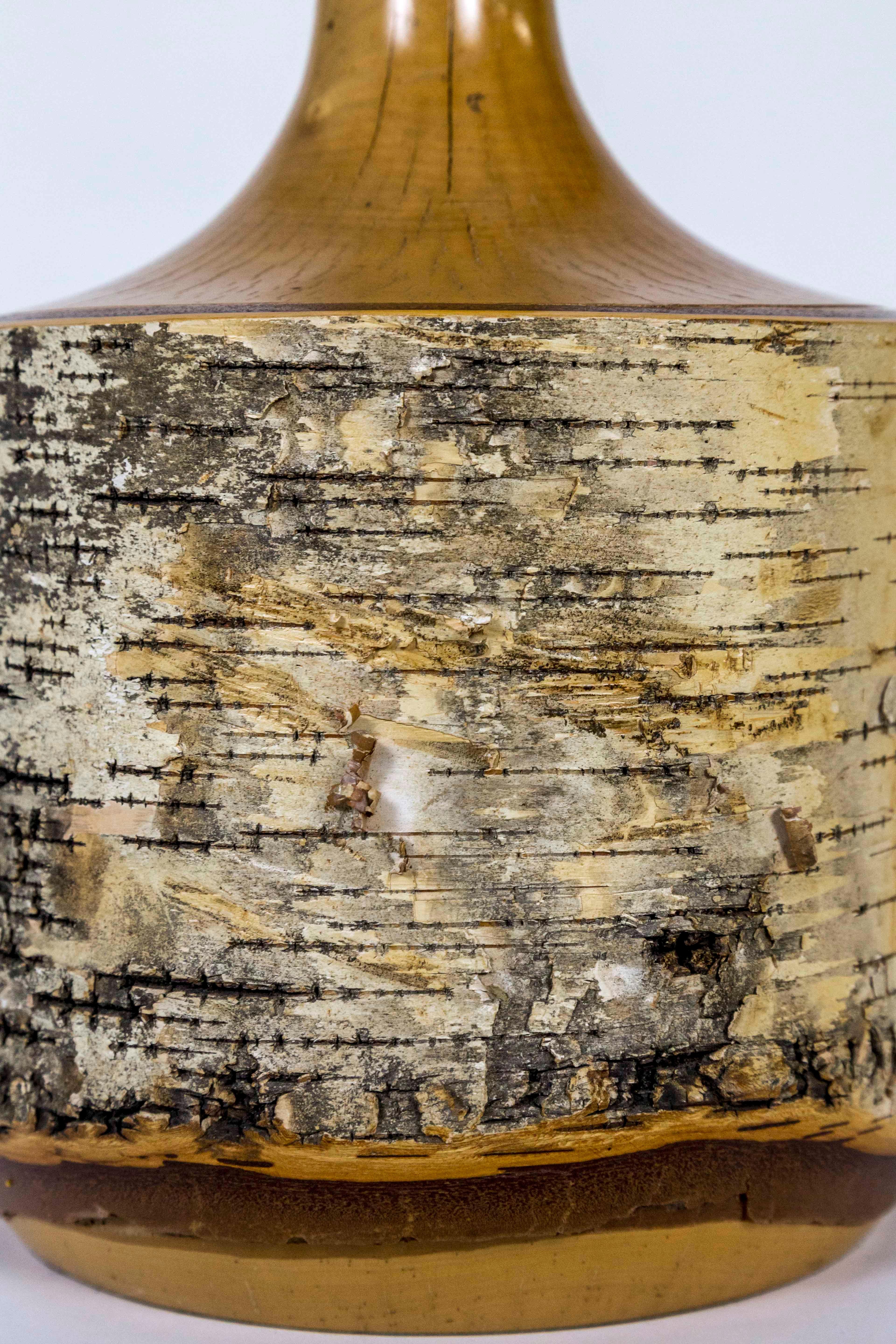 Midcentury Solid Birch Tree Bark Table Lamp with Finial In Good Condition In San Francisco, CA