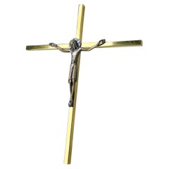 Crucifijo de latón macizo de mediados de siglo de Willy Buck, Suiza