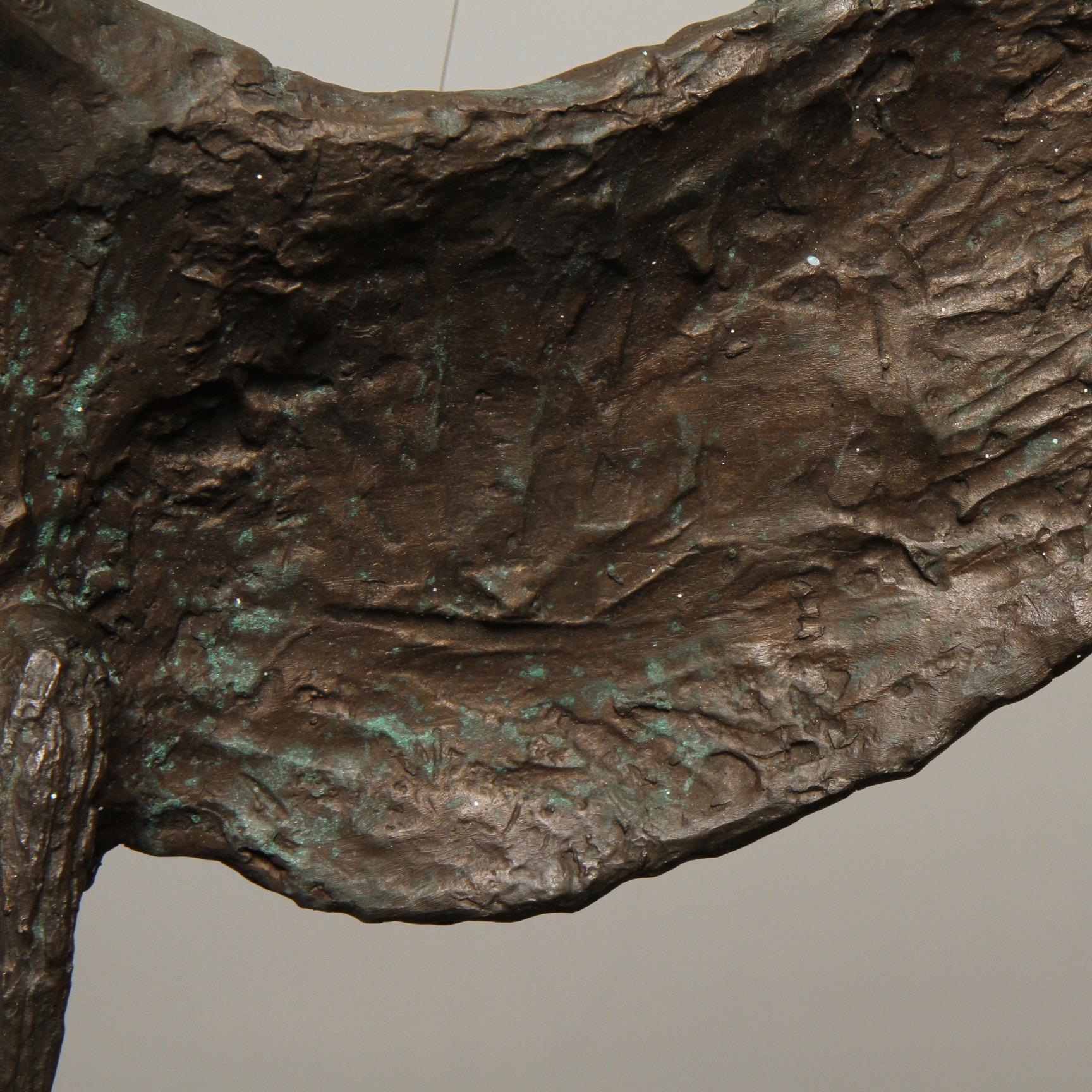 Sculpture de Héron en bronze massif du milieu du siècle en vente 6