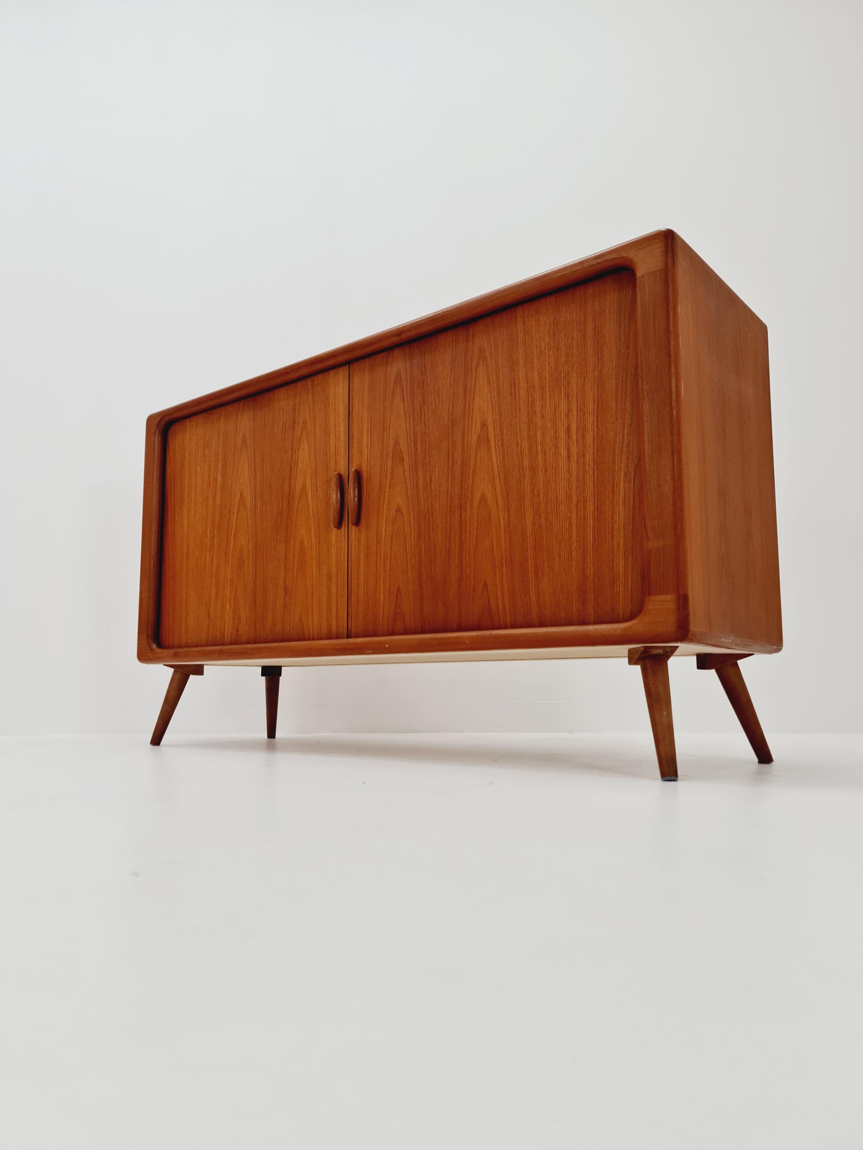 Mid century Solid Danish teak hallway cabinet, Record cabinet By Dyrlund 1960s 3