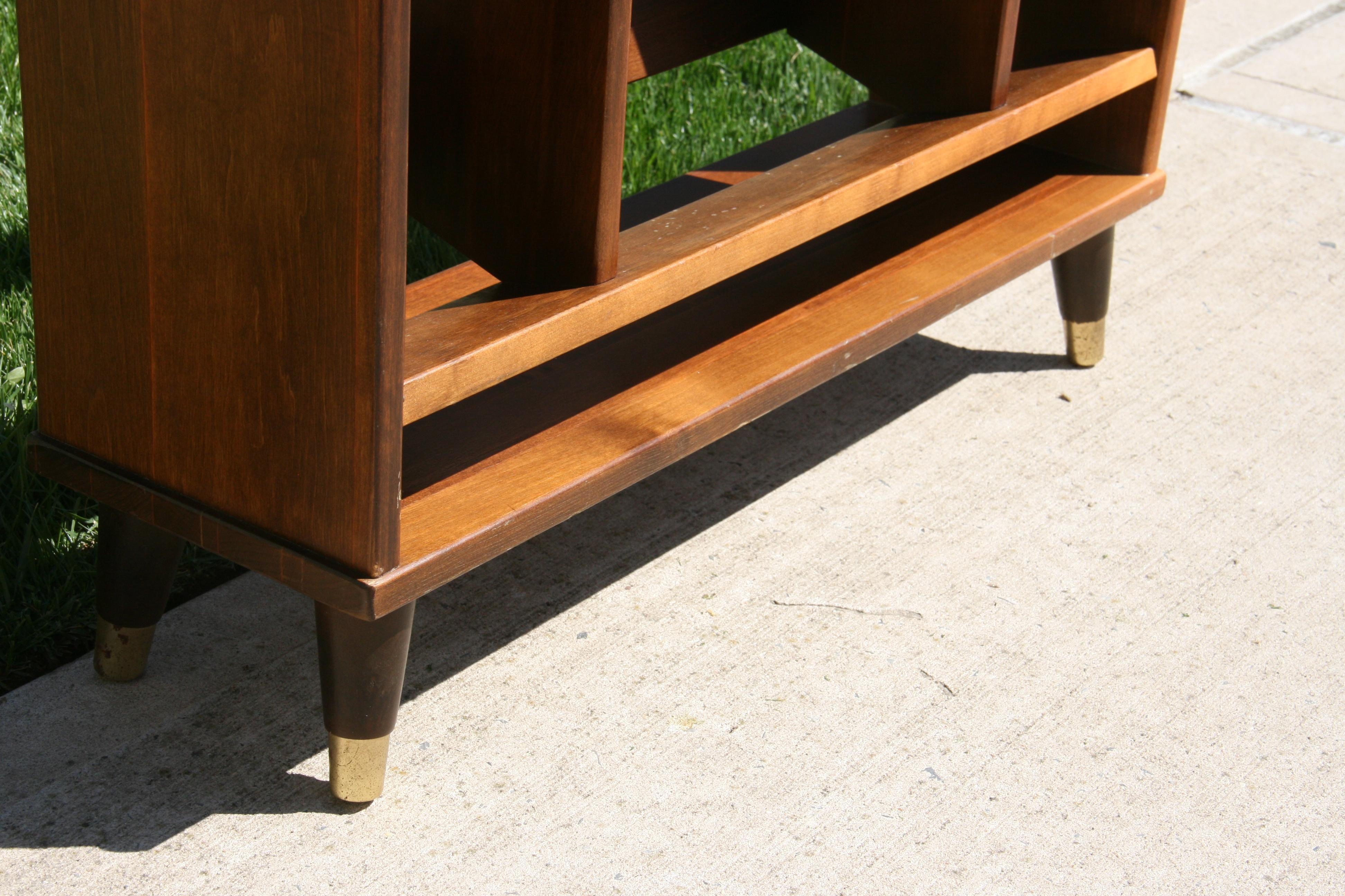 20th Century Mid Century Solid Maple Bookcase/Rack For Sale