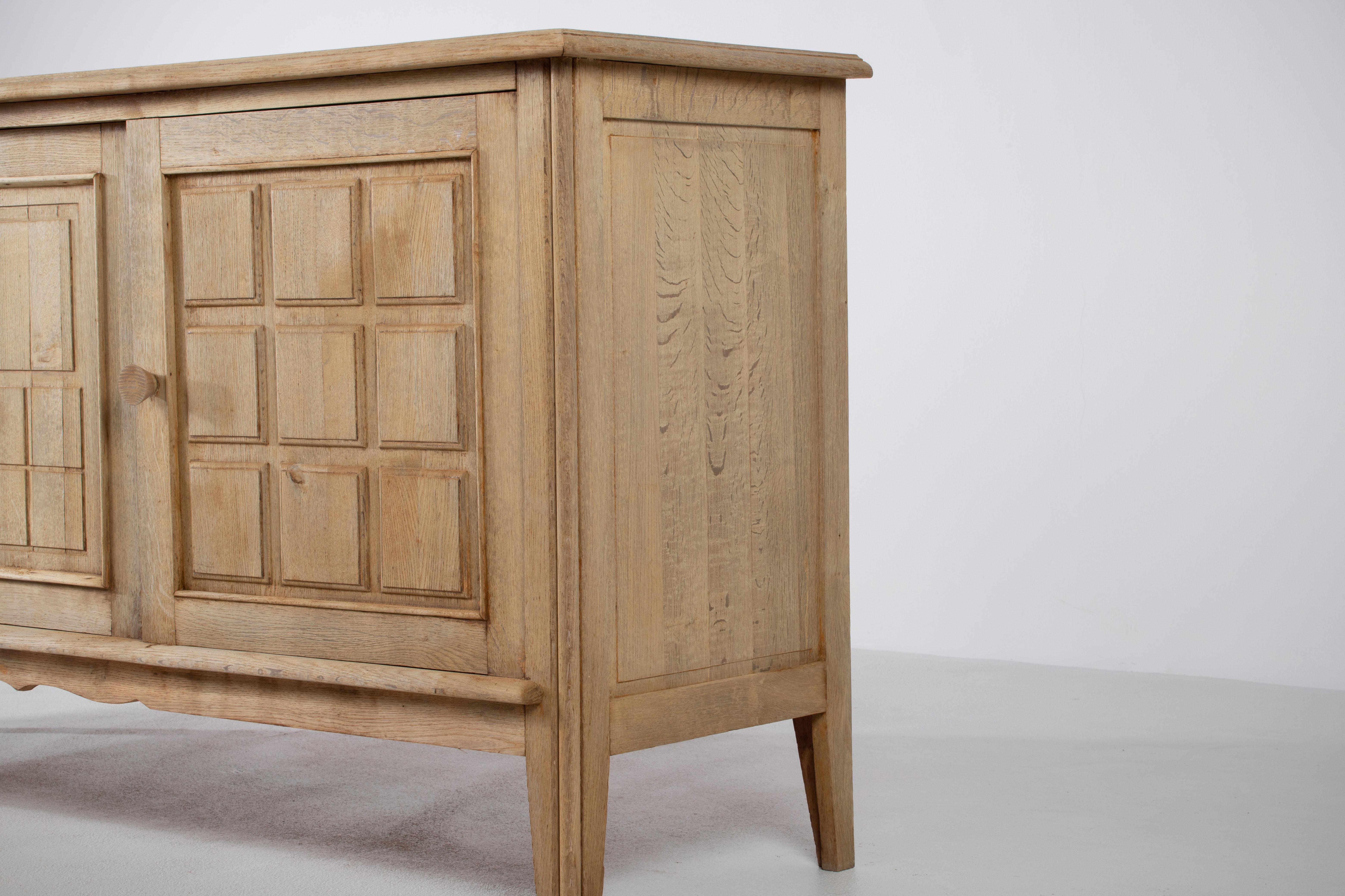 Mid-Century Solid Natural Oak Credenza, France, 1940s For Sale 4