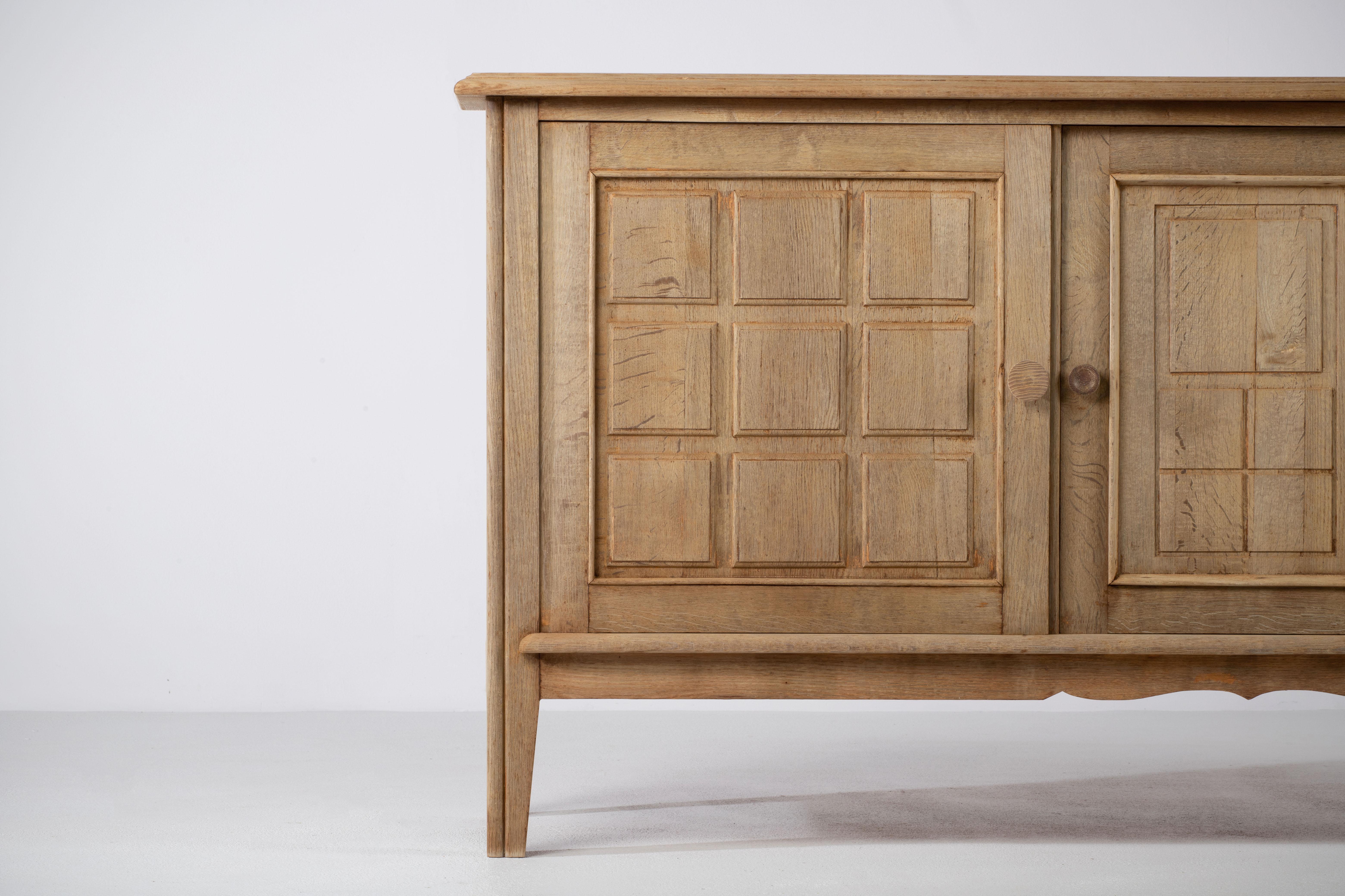 Mid-Century Solid Natural Oak Credenza, France, 1940s For Sale 5