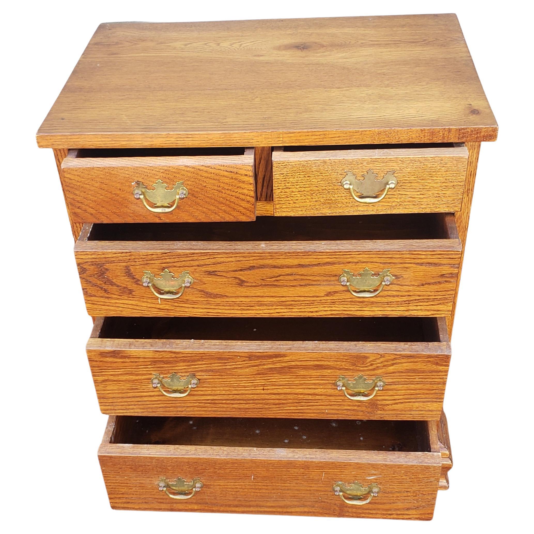 Brass Mid-Century Solid Oak 5-Drawer Bedside Chest of Drawers Nightstand For Sale