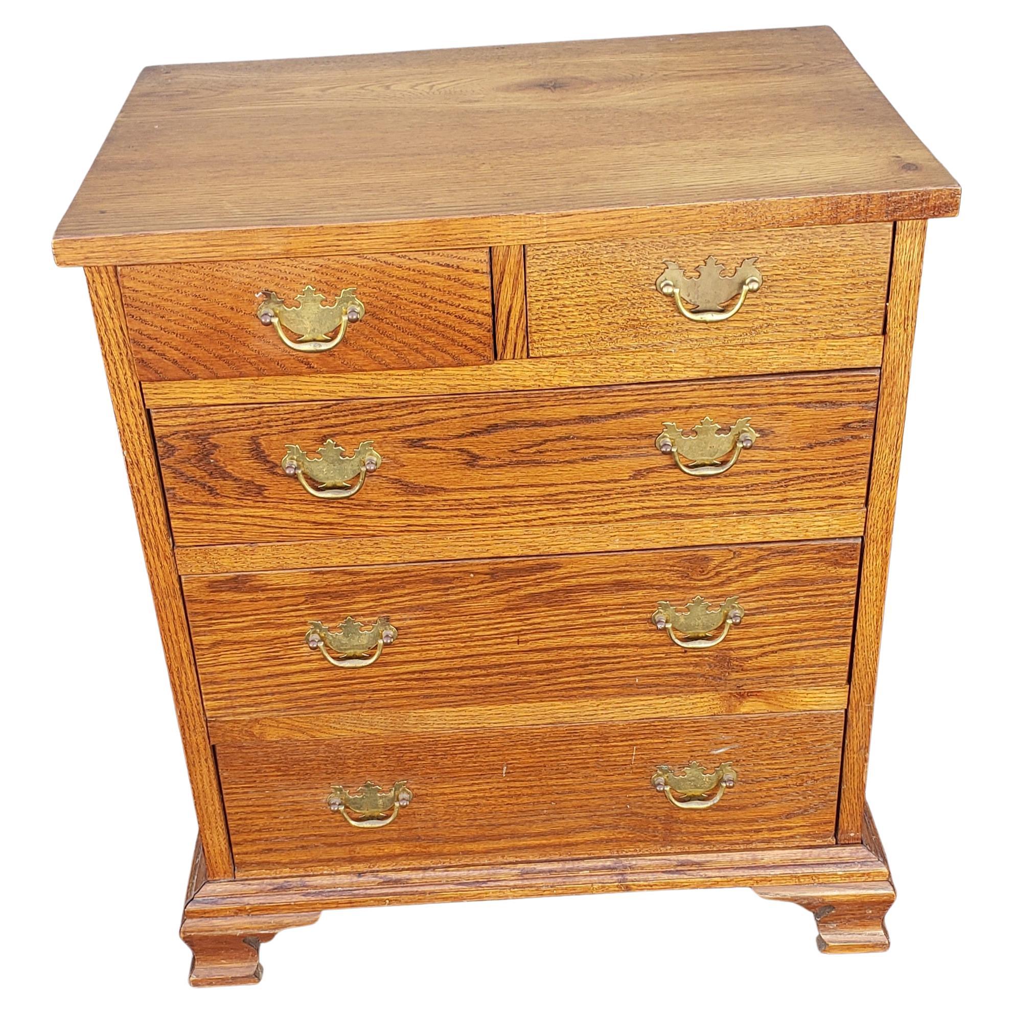 Mid-Century Solid Oak 5-Drawer Bedside Chest of Drawers Nightstand For Sale