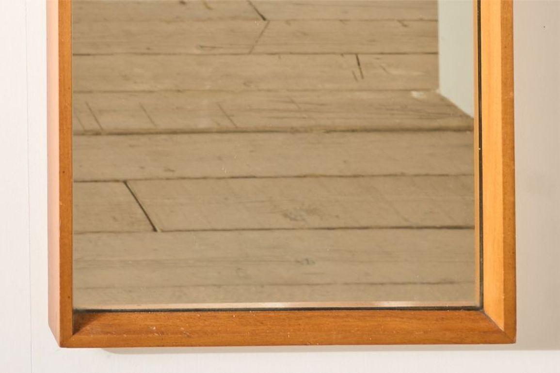 Teak Specchio da parete danese di metà secolo in teak massiccio in vendita