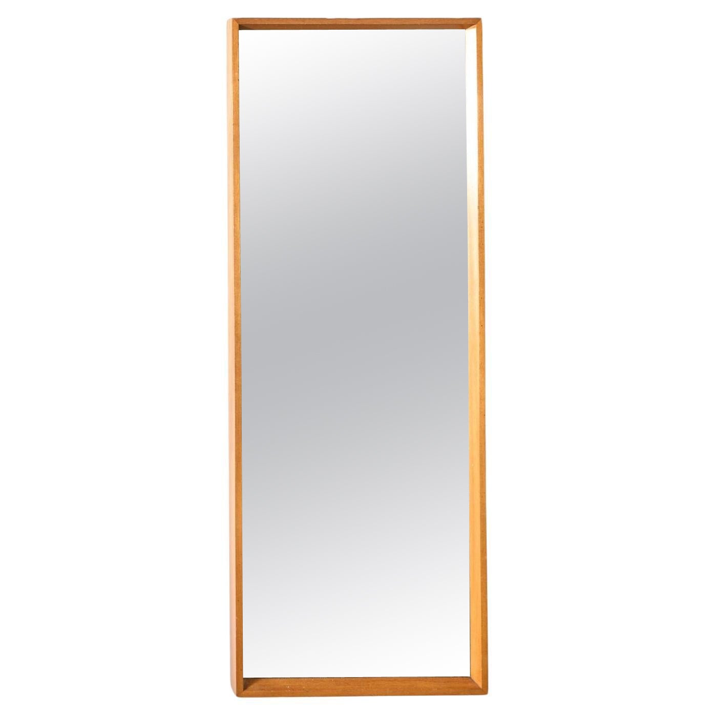 Specchio da parete danese di metà secolo in teak massiccio in vendita