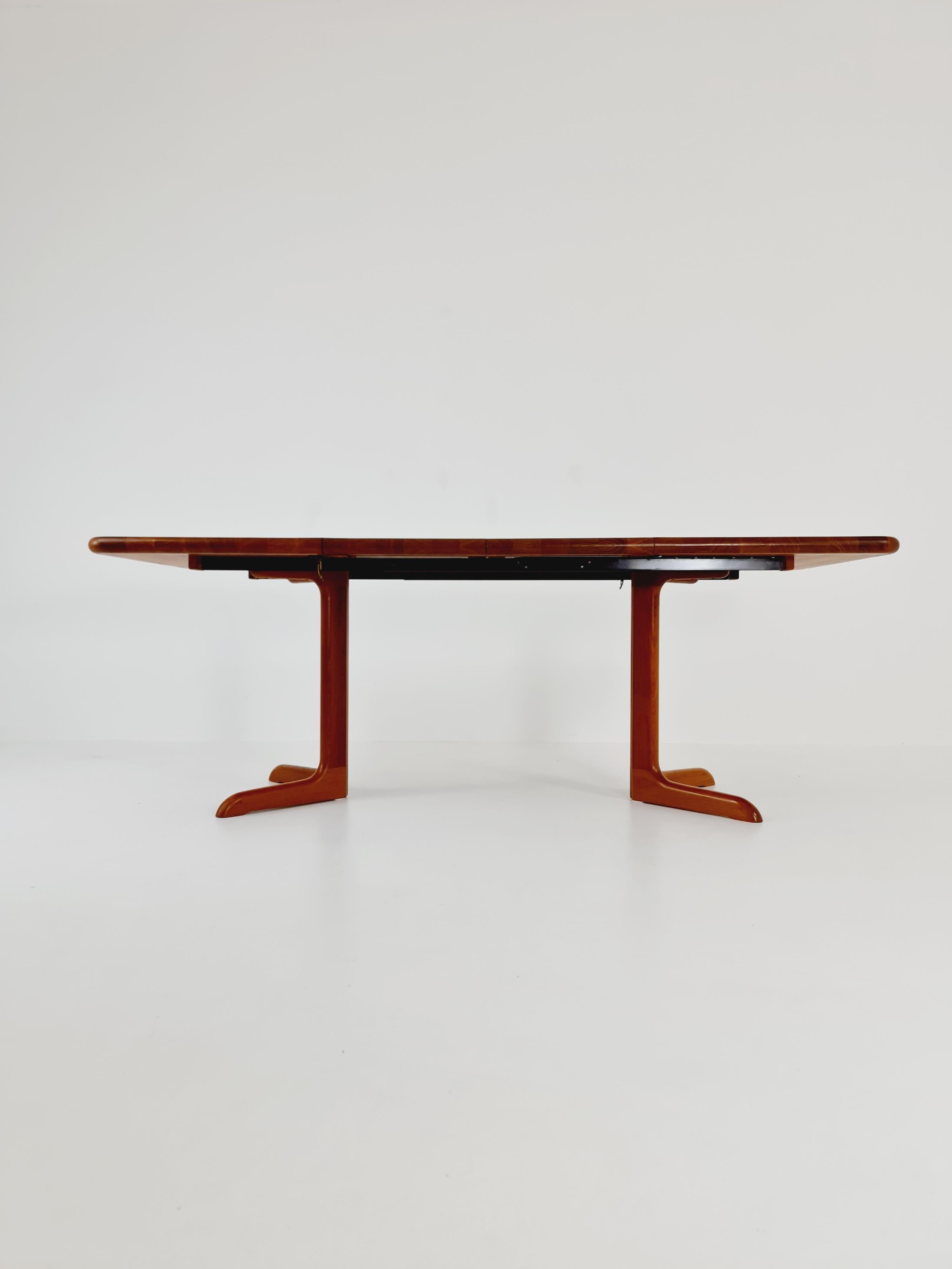 MId Century solid teak Dining Table by Gudme Møbelfabrik, 1970s In Good Condition In Gaggenau, DE