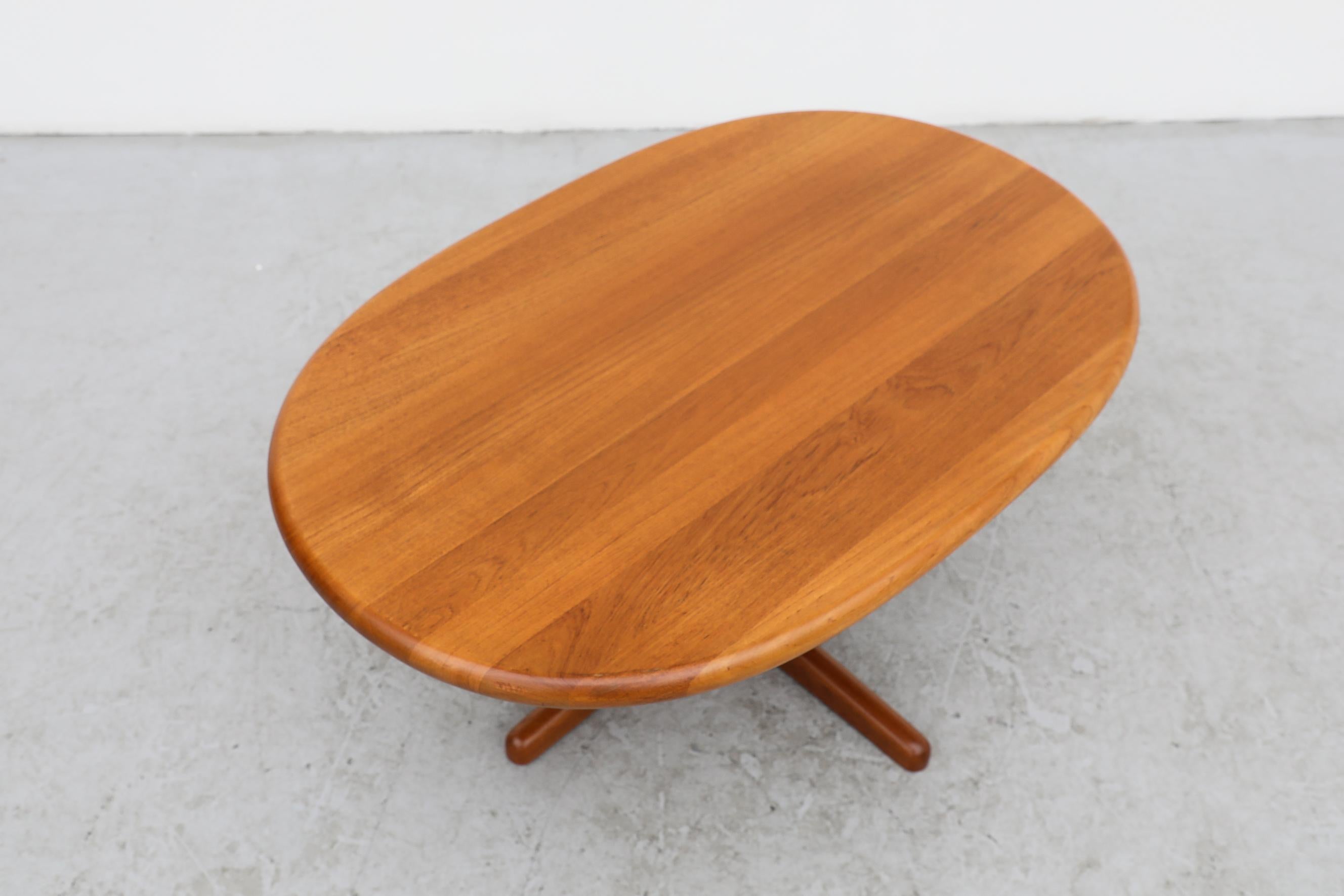 Mid-Century Solid Teak Oval Coffee or Side Table by Niels Bach w/ Pedestal Base For Sale 4