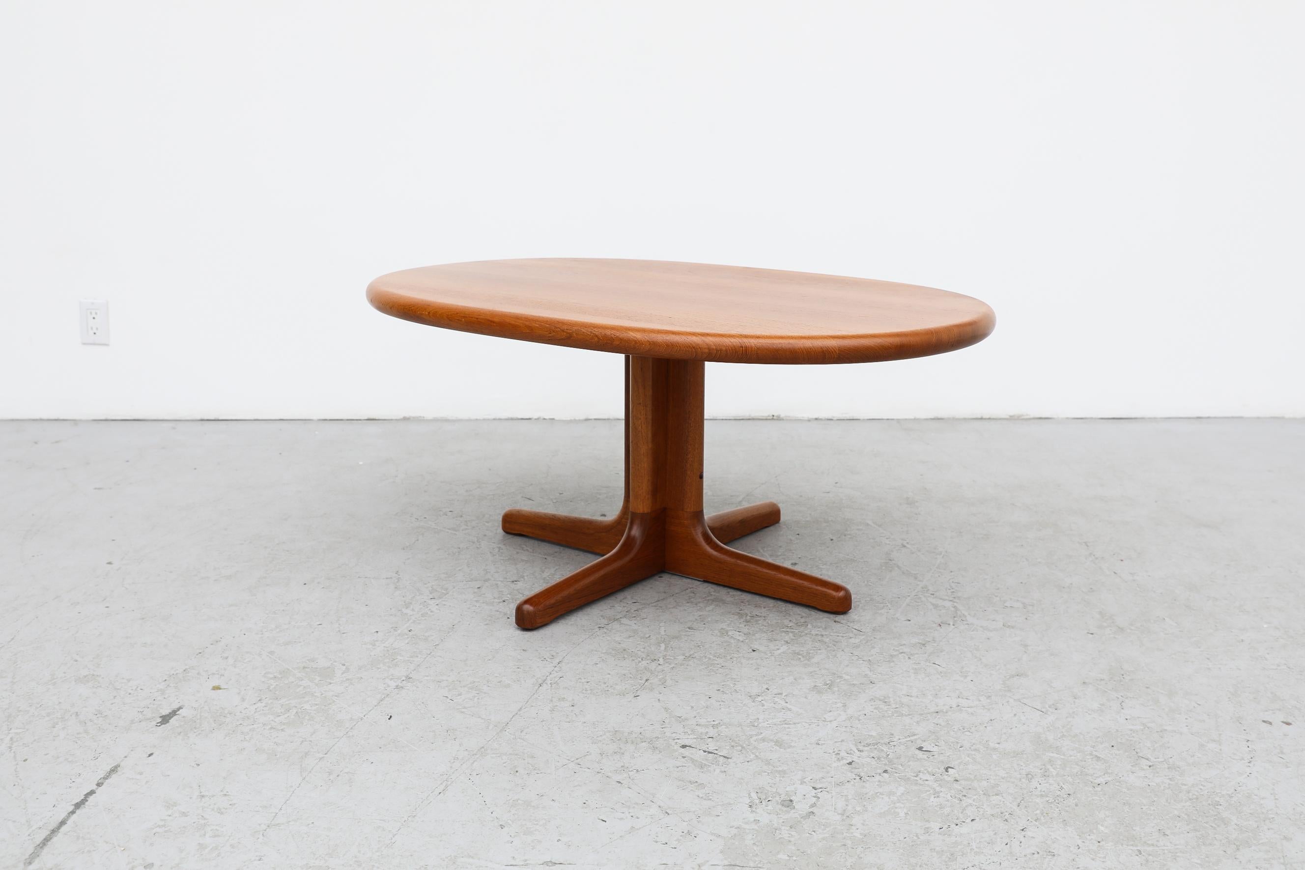 Mid-Century Solid Teak Oval Coffee or Side Table by Niels Bach w/ Pedestal Base In Good Condition For Sale In Los Angeles, CA
