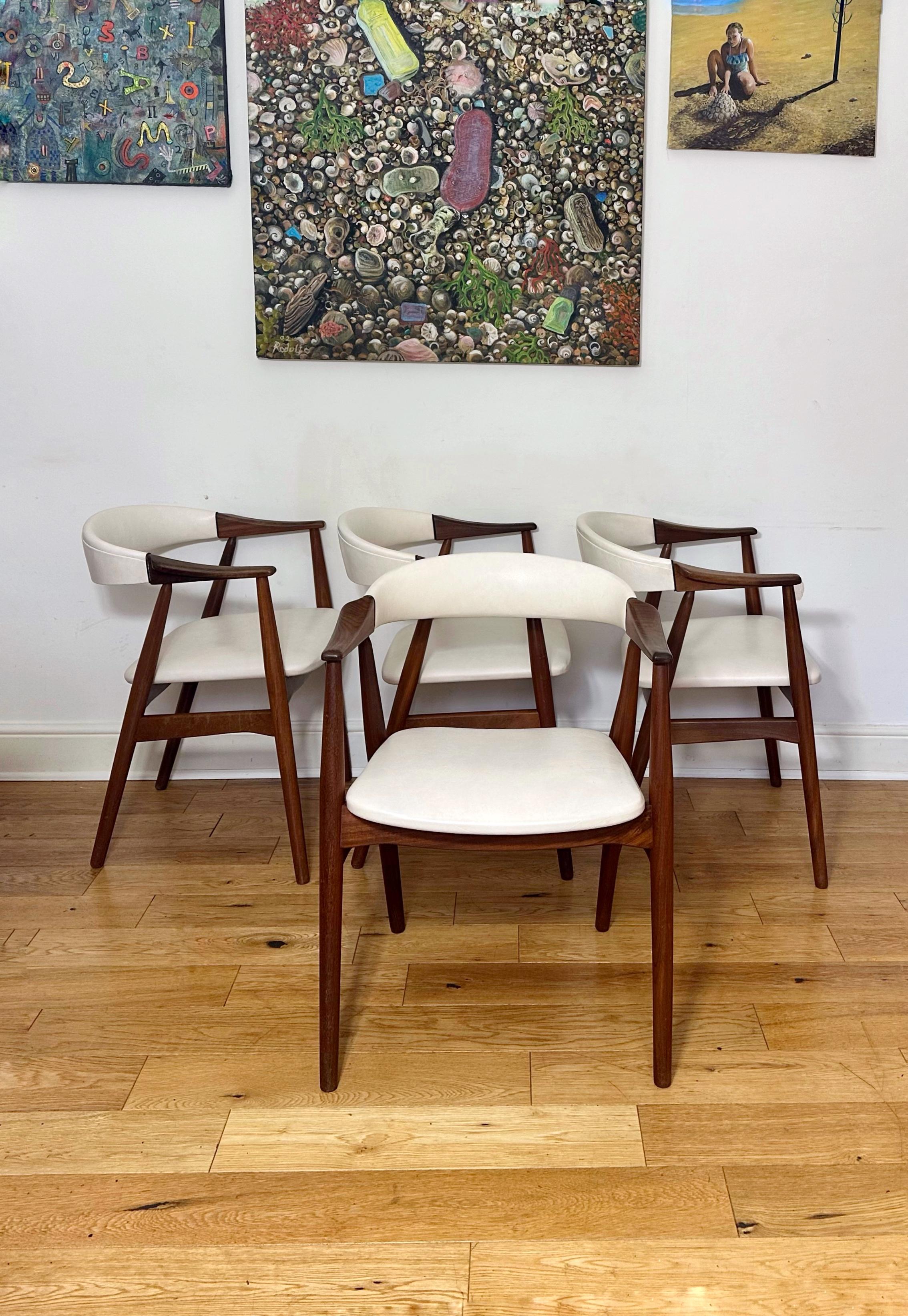 Mid-Century Solid Teak Six Danish Armchairs by Th. Harlev for Farstrup Møbler In Good Condition For Sale In London, GB