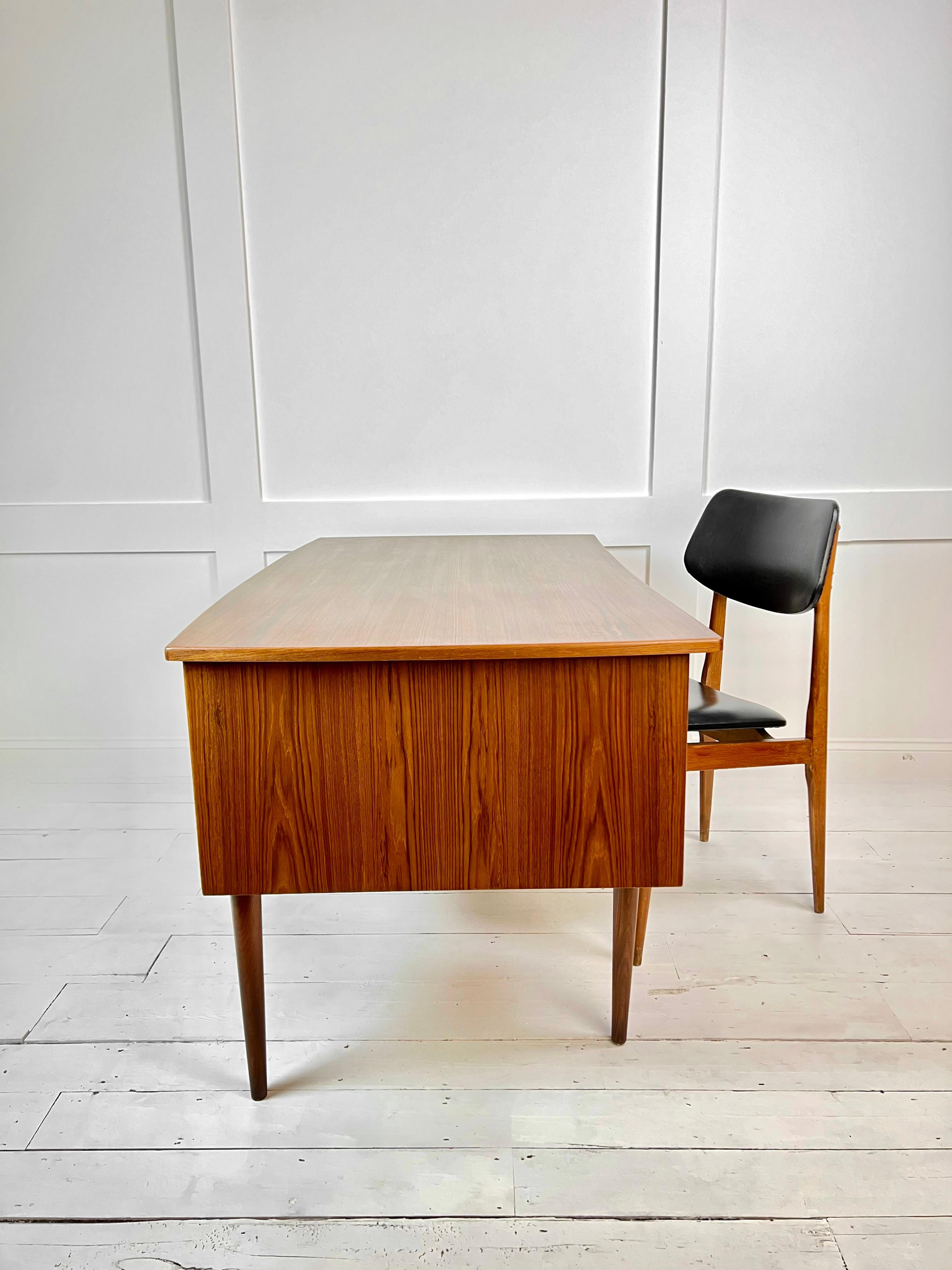 Mid - Century, Solid Teak & Veneer Surface Desk, Denmark c.1960's For Sale 2
